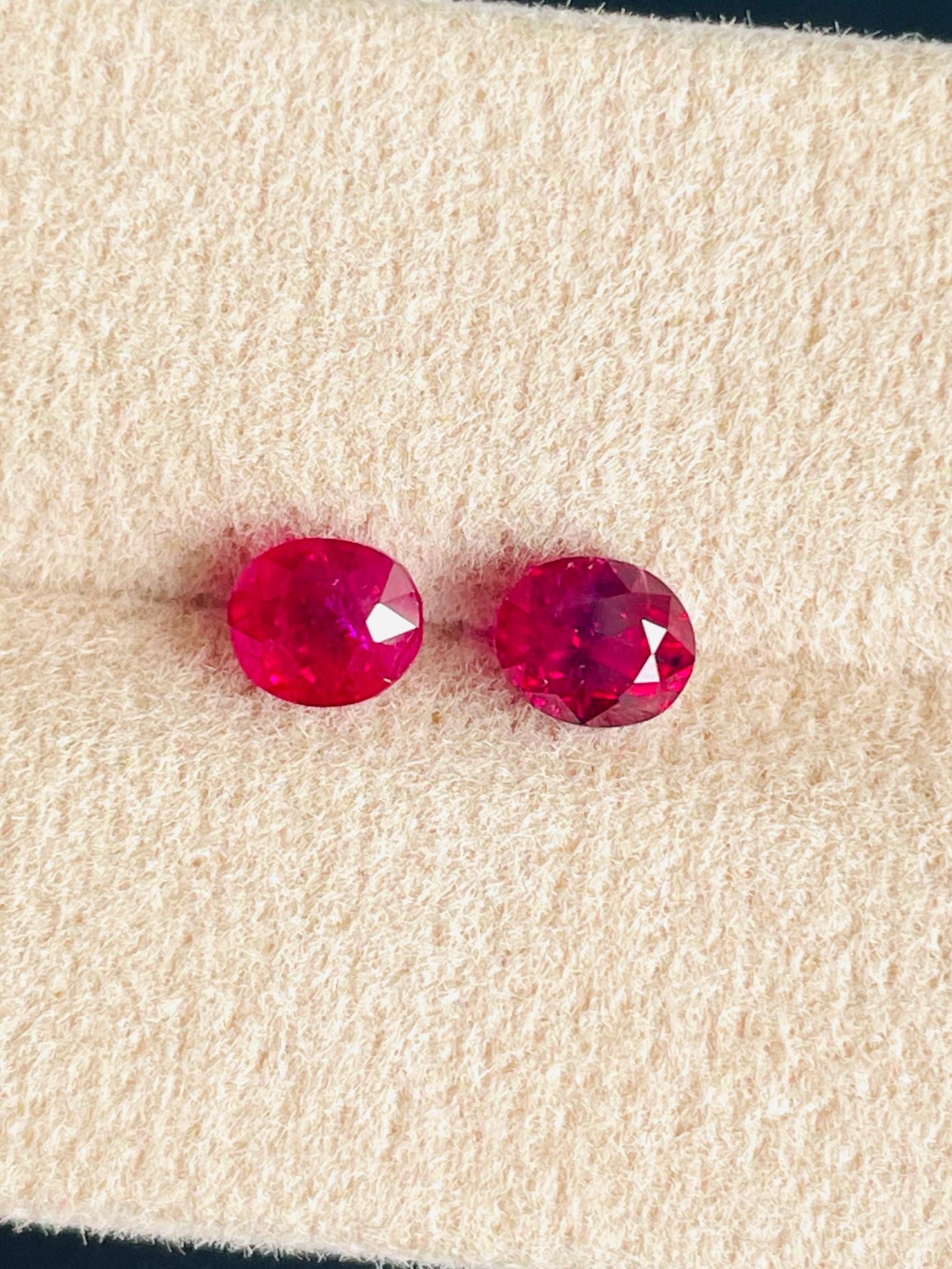 Femenino o masculino 1,77 quilates Rubí de Birmania Rojo sangre de paloma sin calentar Doble 