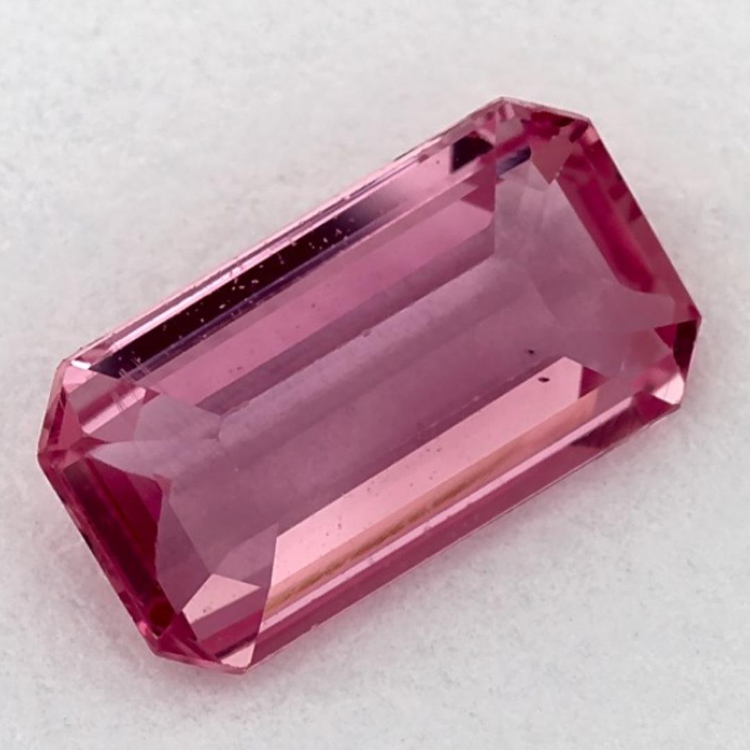 Taglio smeraldo 1.77 carati di zaffiro rosa ottagonale sfuso in vendita