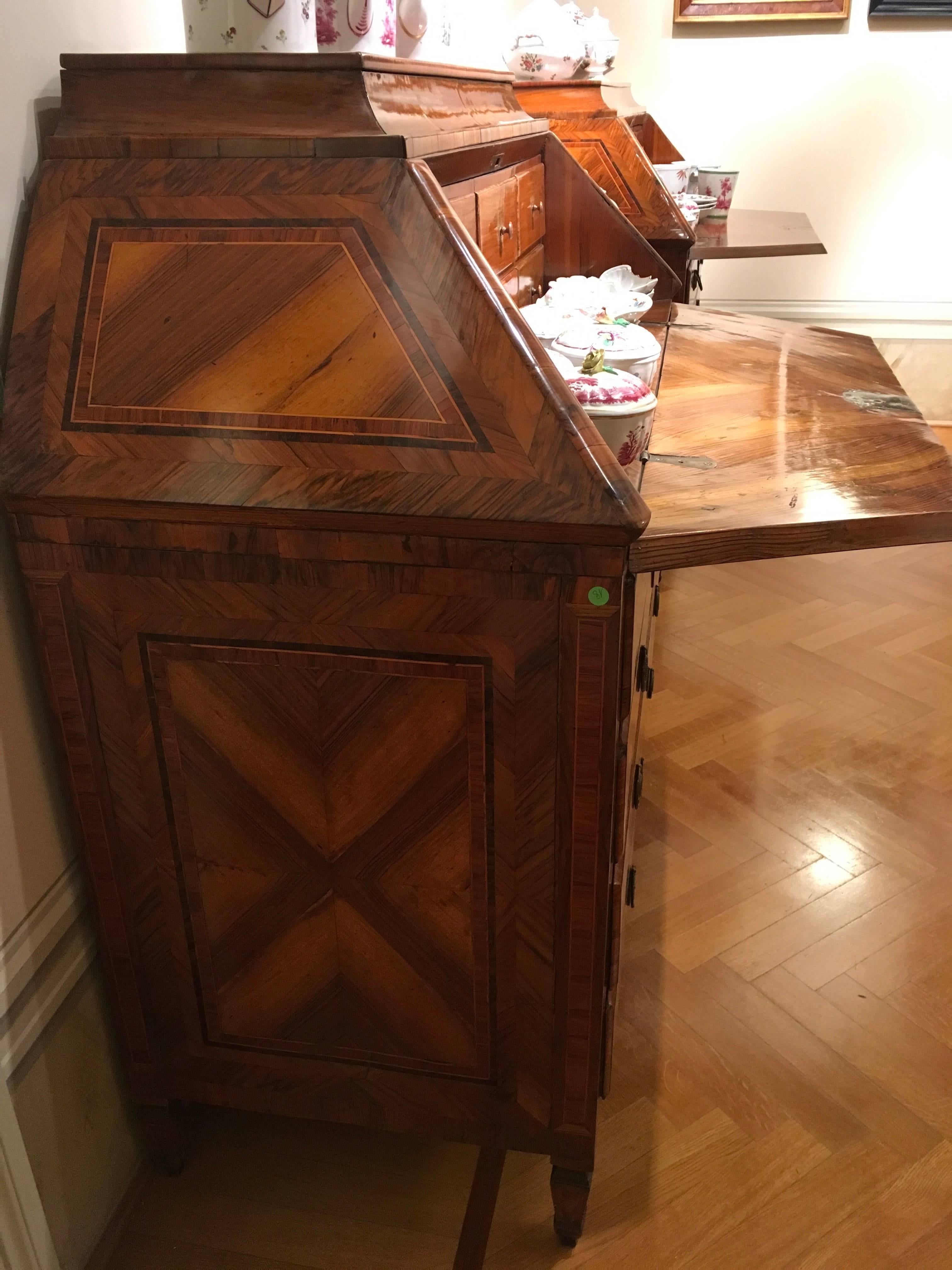 Italian 1770 Italy Fine Inlaid Mahogany Chest of Drawers with Secretaire
