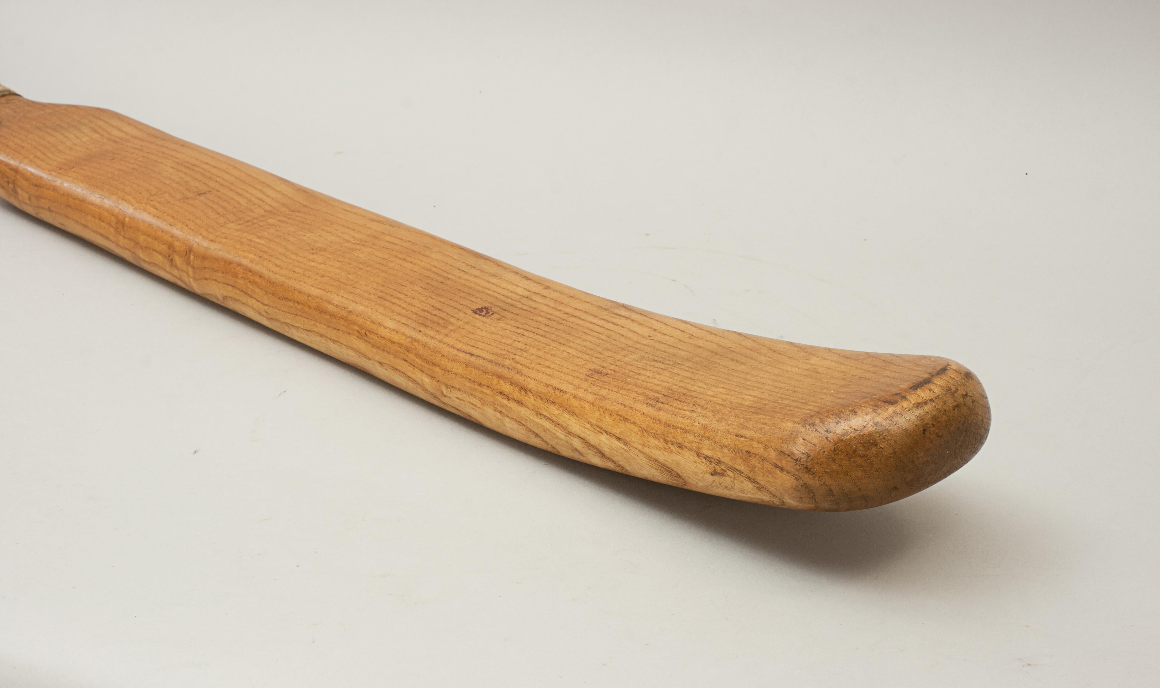 1770s Style Cricket Bat, Unusual Shape For Sale 1