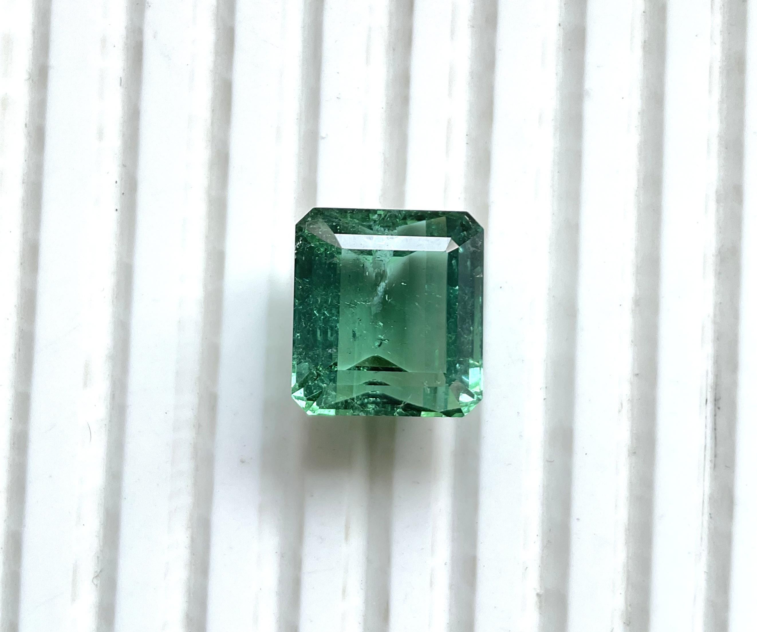 Pierre de taille octogonale à facettes vert bleuté de 17,71 carats, de qualité supérieure naturelle Neuf - En vente à Jaipur, RJ