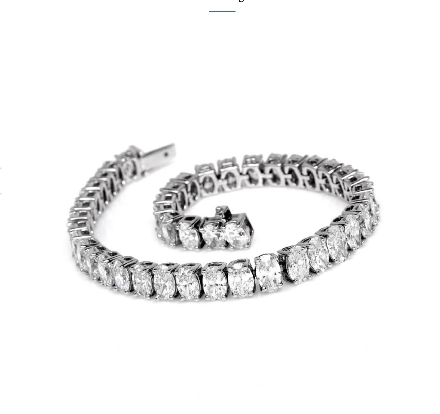 Diamante talla oval de 17,71 quilates Pulsera de eslabones de tenis en línea de oro de 18 quilates en venta 3