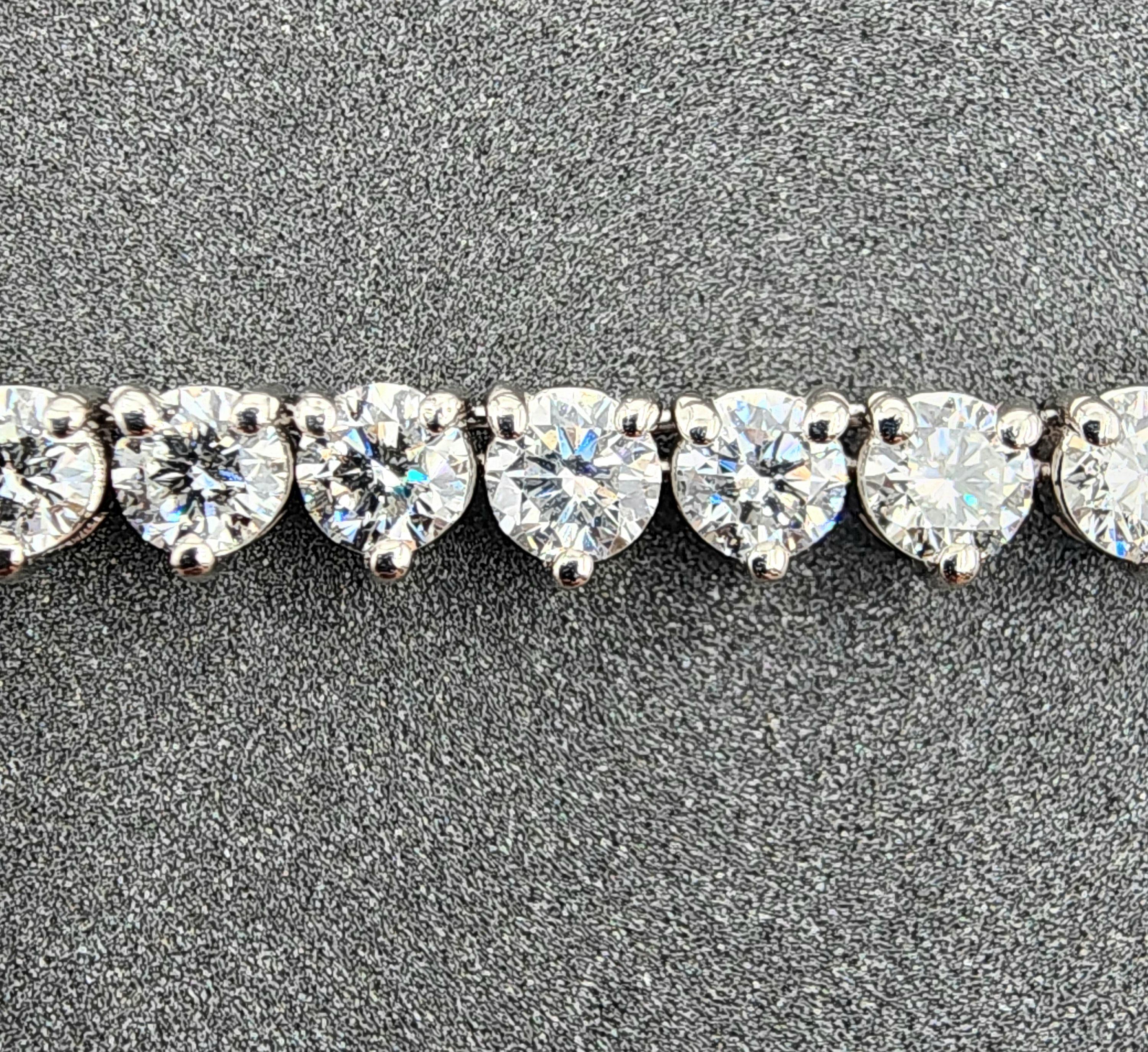Collar de tenis con diamantes de 17.71 quilates Corte redondo en venta