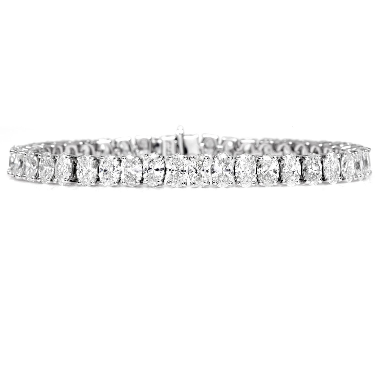 Tragen Sie dieses exquisite ovale Diamant-Gliederarmband allein oder kombinieren Sie es mit anderen!

Feuriger Glanz Dieses Armband besteht aus (43) Diamanten im Ovalschliff, die von einem Ende zum anderen reichen. Das kumulative Gewicht der