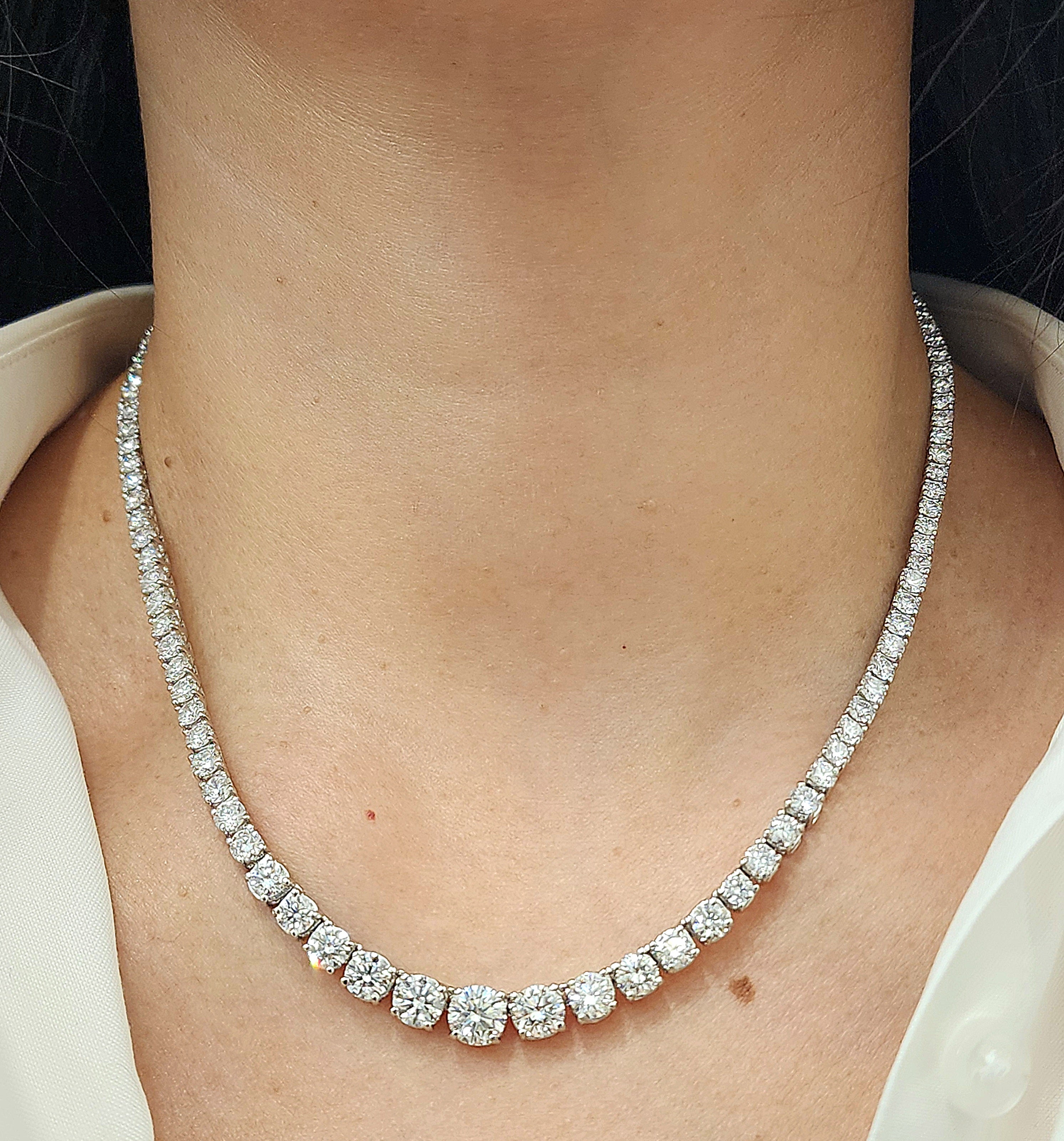 17.72 ct Riviera Graduated Diamond Necklace - Platinum