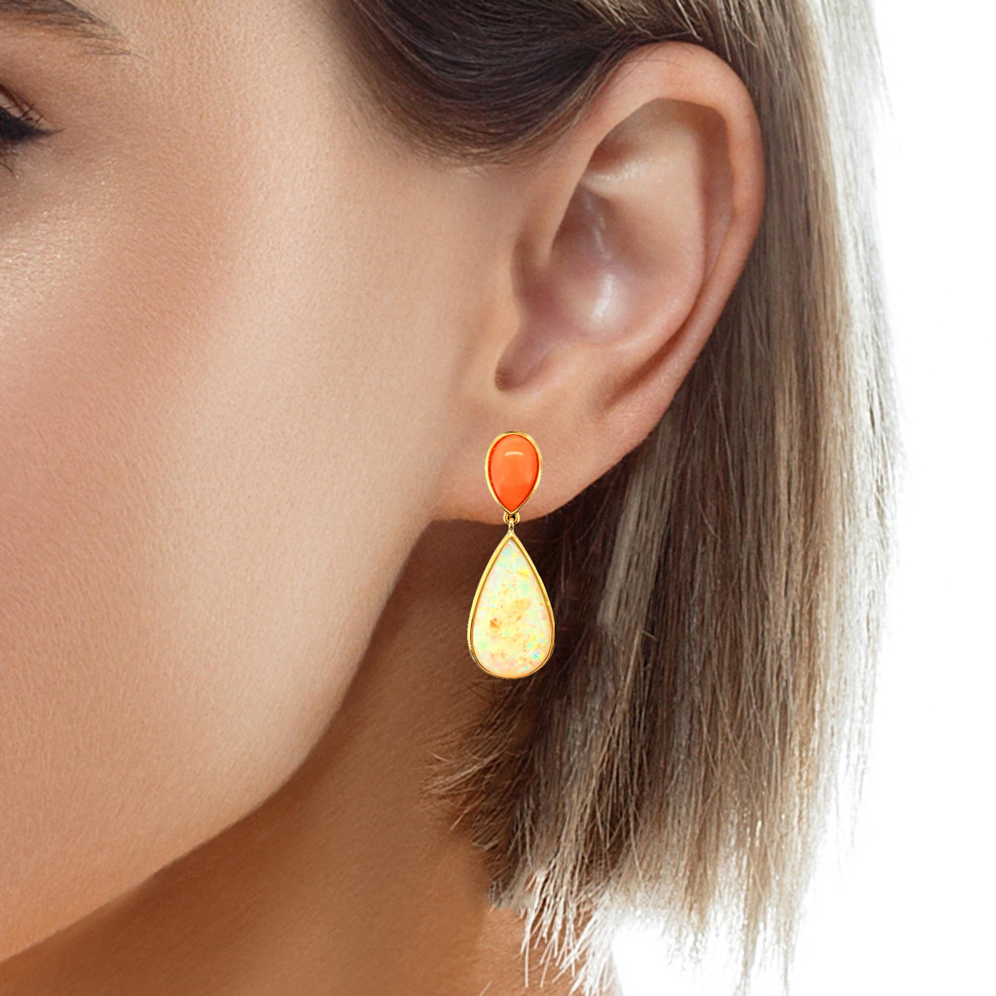 Pear-Shaped Opal and Coral Drop Earrings in Yellow Gold, 17.75 Carats Total For Sale 1