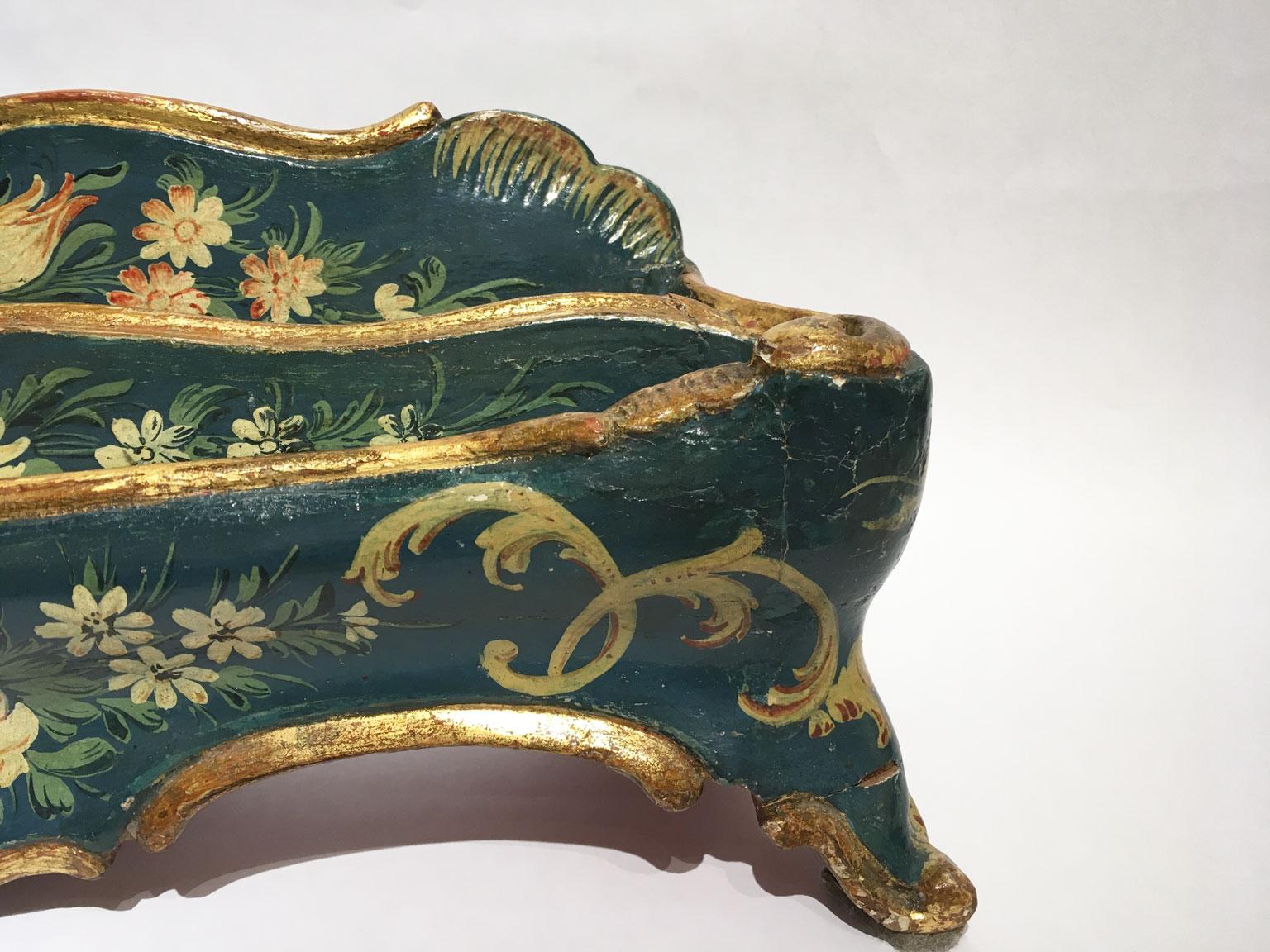 Italian 1775 Venezia Italy Blue Lacquered Wooden Engraved TablePaper Holder with Flowers For Sale
