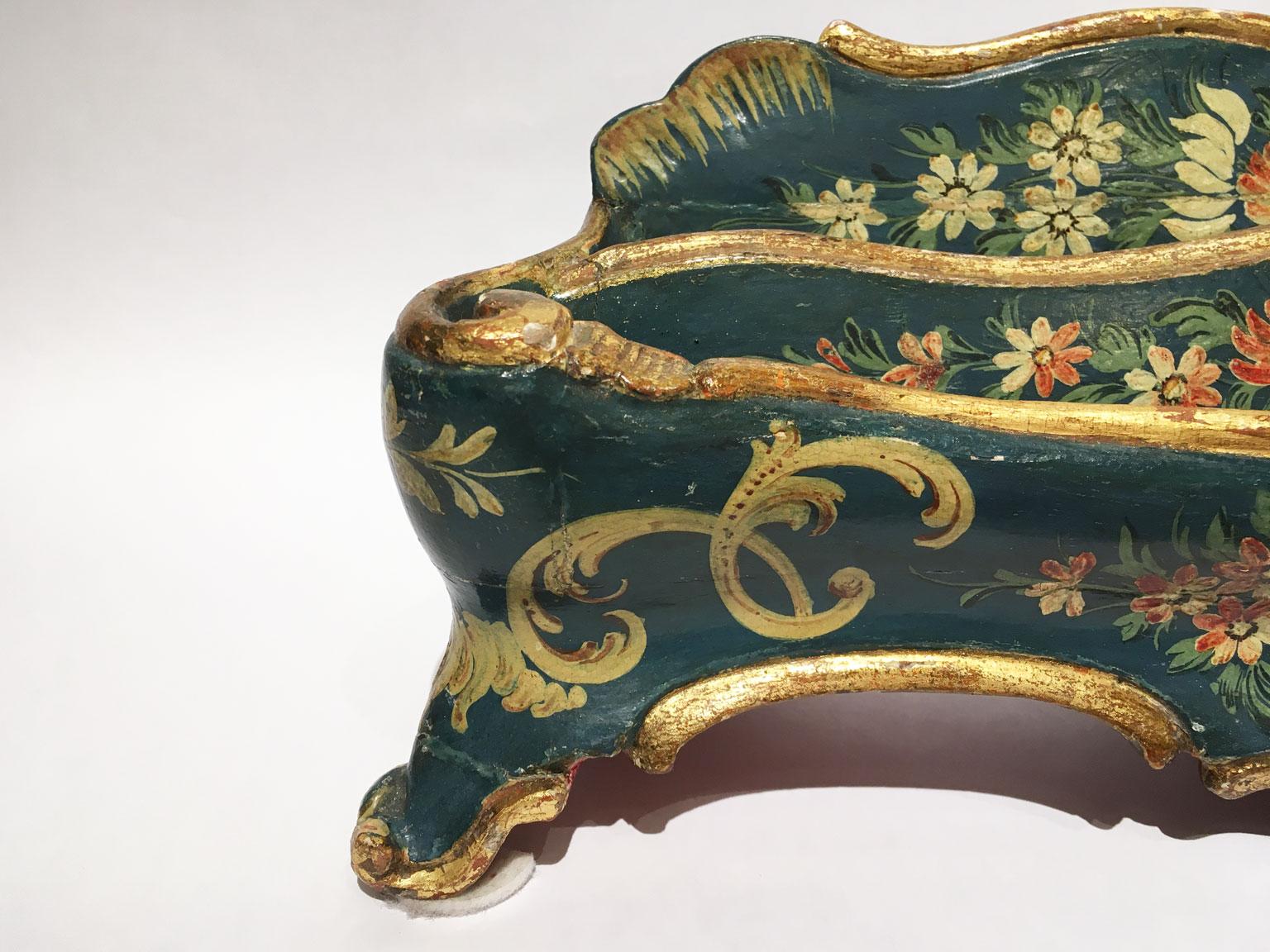 Hand-Crafted 1775 Venezia Italy Blue Lacquered Wooden Engraved TablePaper Holder with Flowers For Sale