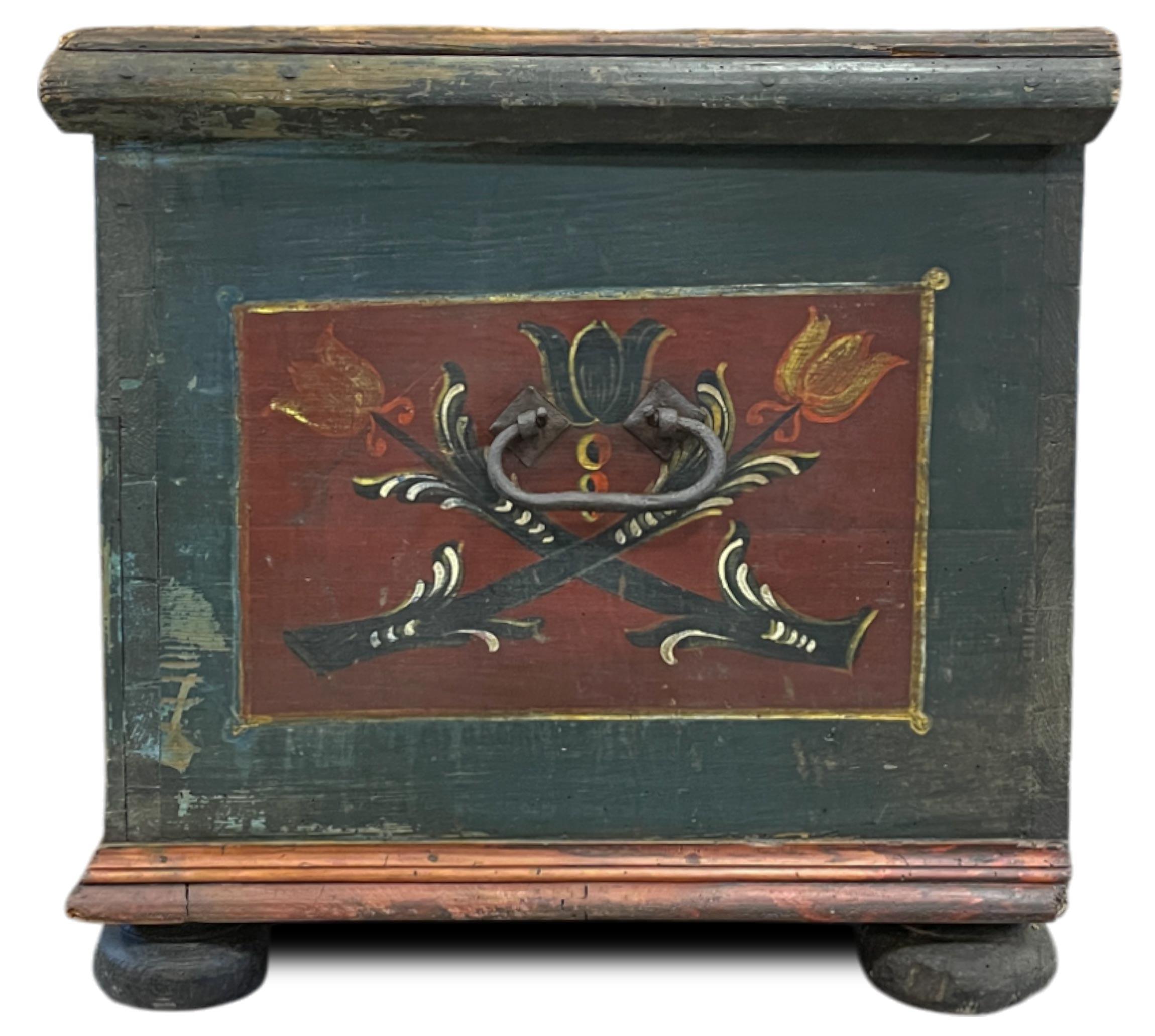 1778 Blue Alpine Painted Blanket Chest In condizioni buone in vendita a Vo', Veneto