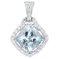 1.77carat Aquamarine Pendant in 18karat White Gold with White Diamond