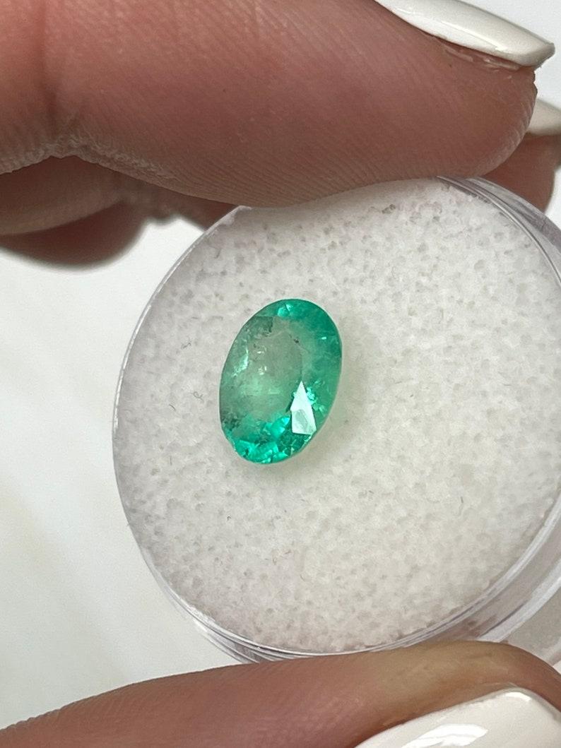 Modern 1.77ct Medium Light Green Natural Colombian Emerald - Oval Cut May Birthstone For Sale