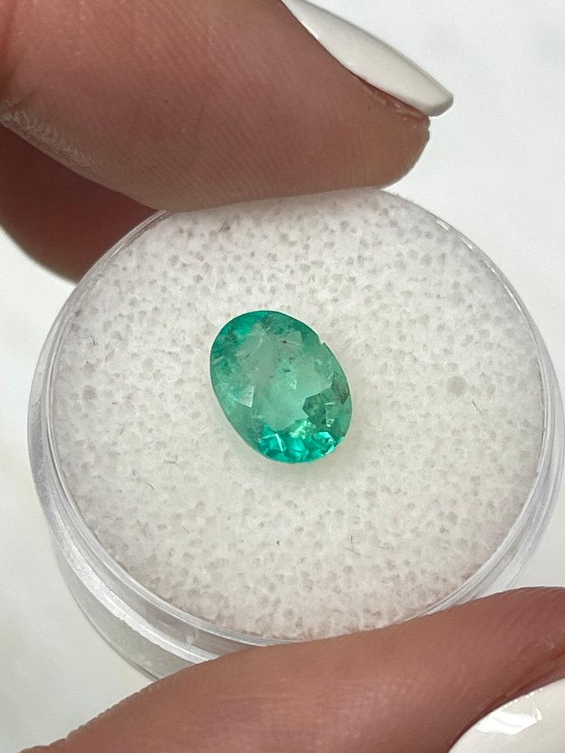 1.77ct Medium Light Green Natural Colombian Emerald - Oval Cut May Birthstone In New Condition For Sale In Jupiter, FL
