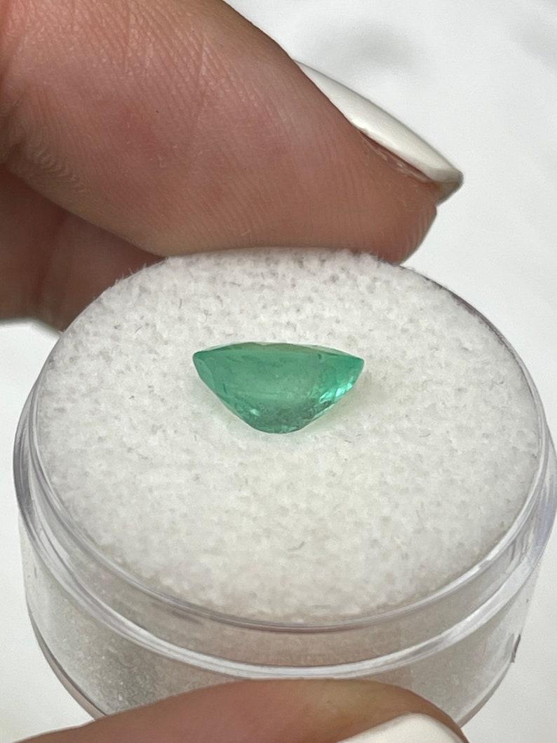 1.77ct Medium Light Green Natural Colombian Emerald - Oval Cut May Birthstone For Sale 1