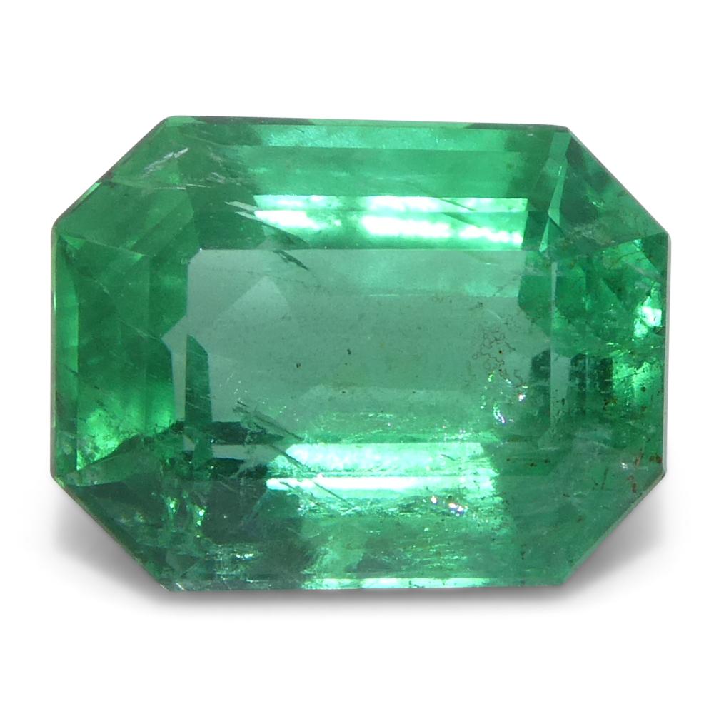 Taille émeraude 1.77ct Octagonal/Emerald Cut Green Emerald from Zambia (Émeraude verte de Zambie) en vente