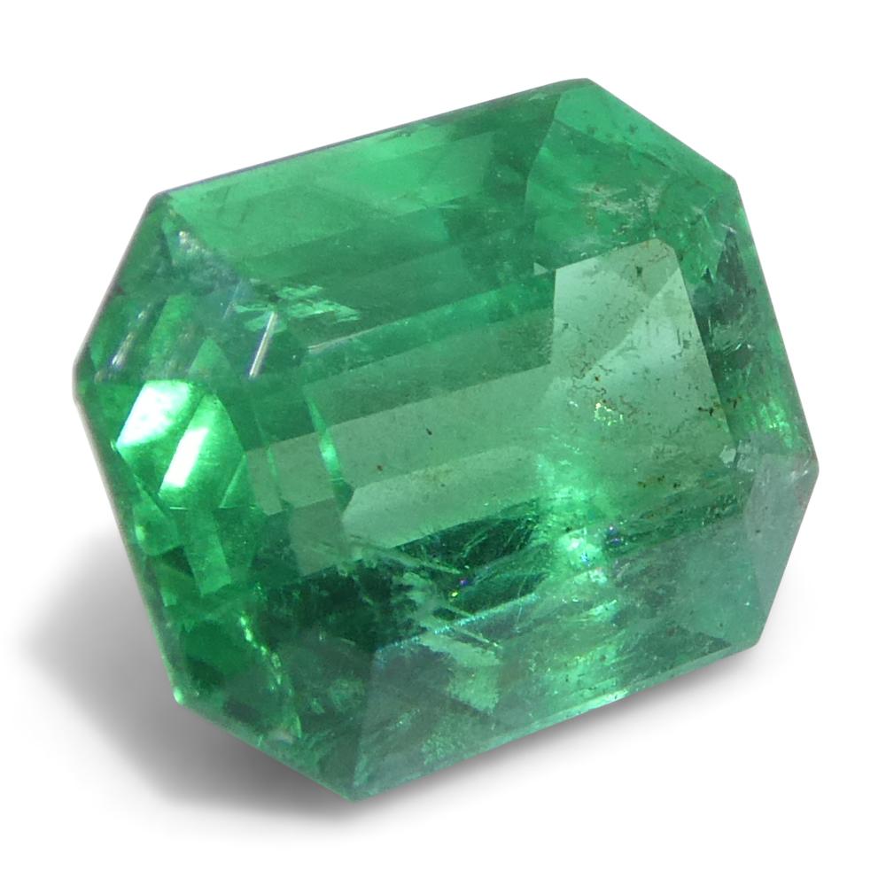 1.77ct Octagonal/Emerald Cut Green Emerald from Zambia (Émeraude verte de Zambie) Unisexe en vente