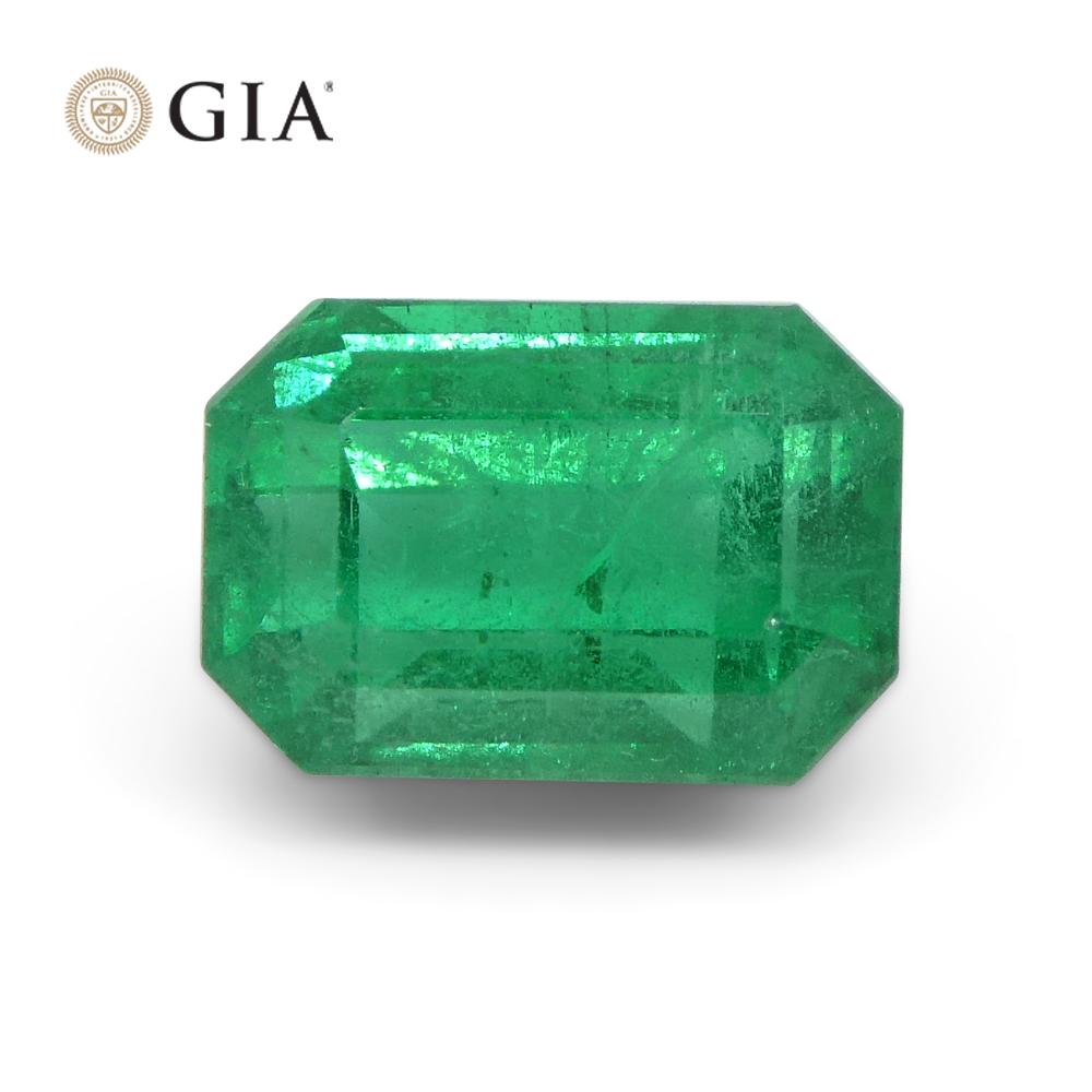1.77ct Octagonal/Emerald Cut Green Emerald GIA Certified Zambia In New Condition For Sale In Toronto, Ontario