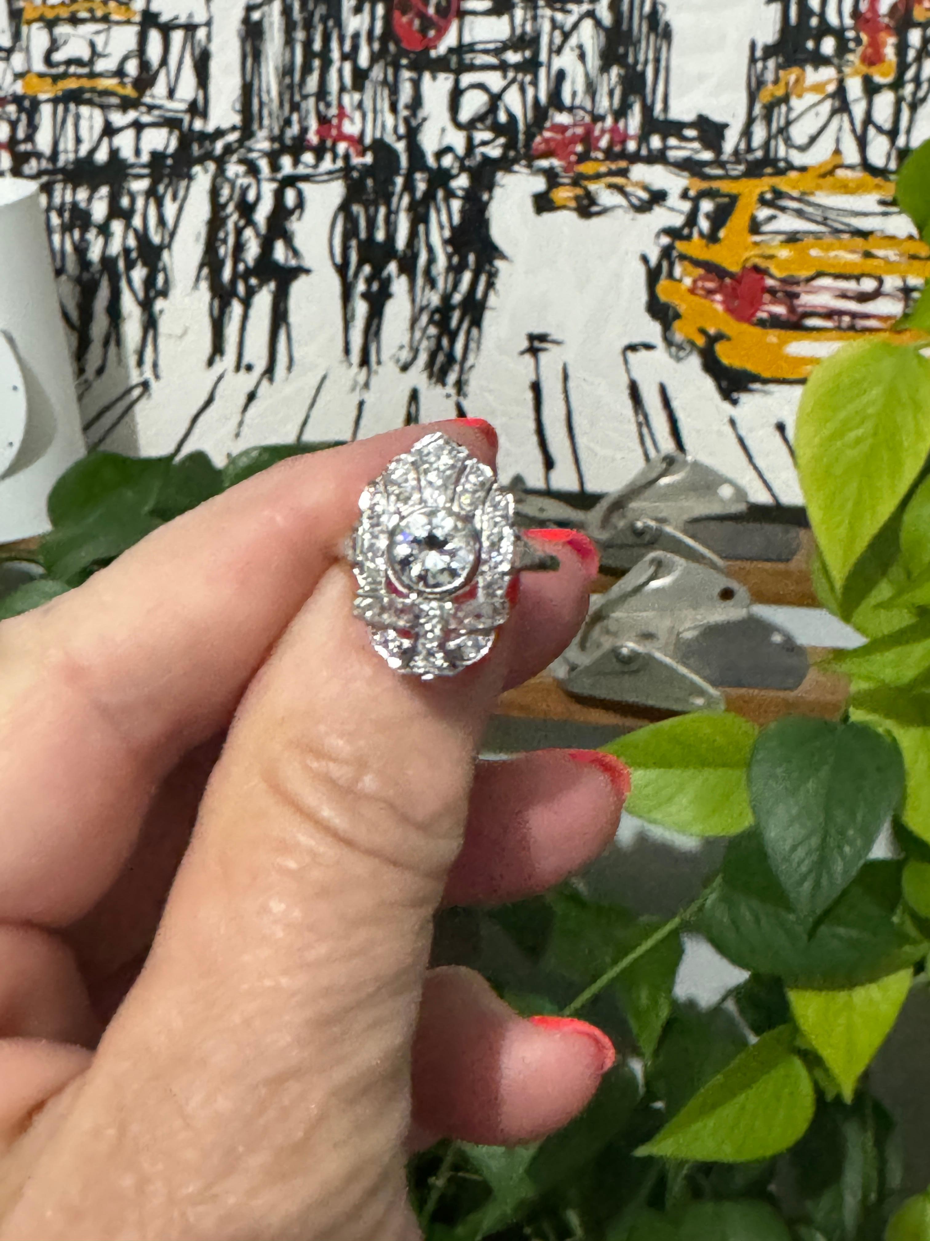 1.78 Carat 1920s Art Deco Filigree Diamond Platinum Ring Engagement For Sale 4