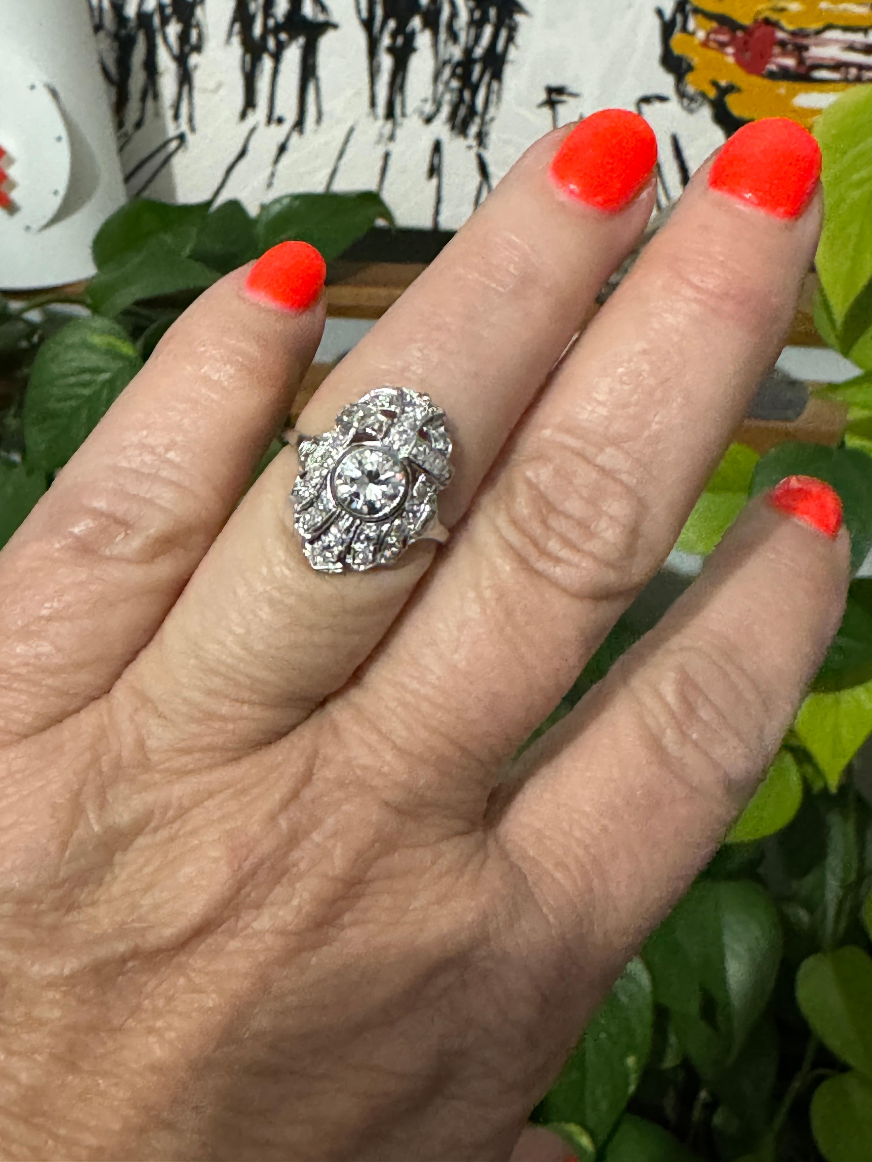 1.78 Carat 1920s Art Deco Filigree Diamond Platinum Ring Engagement For Sale 3