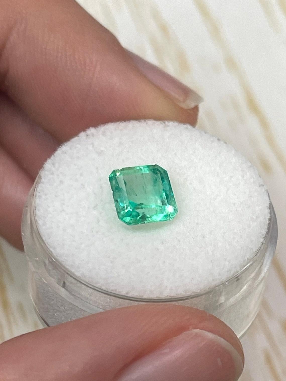 1,78 Carati 7,5x7 Verde Limite Taglio Asscher Smeraldo Colombiano - Gemma di Maggio in vendita 1