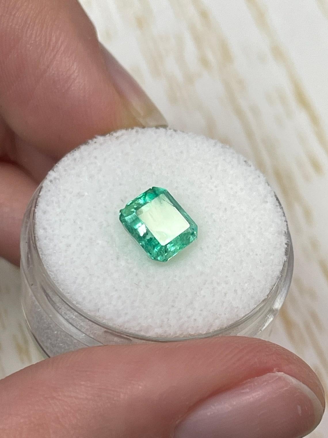 1,78 Carati 7,5x7 Verde Limite Taglio Asscher Smeraldo Colombiano - Gemma di Maggio in vendita 2