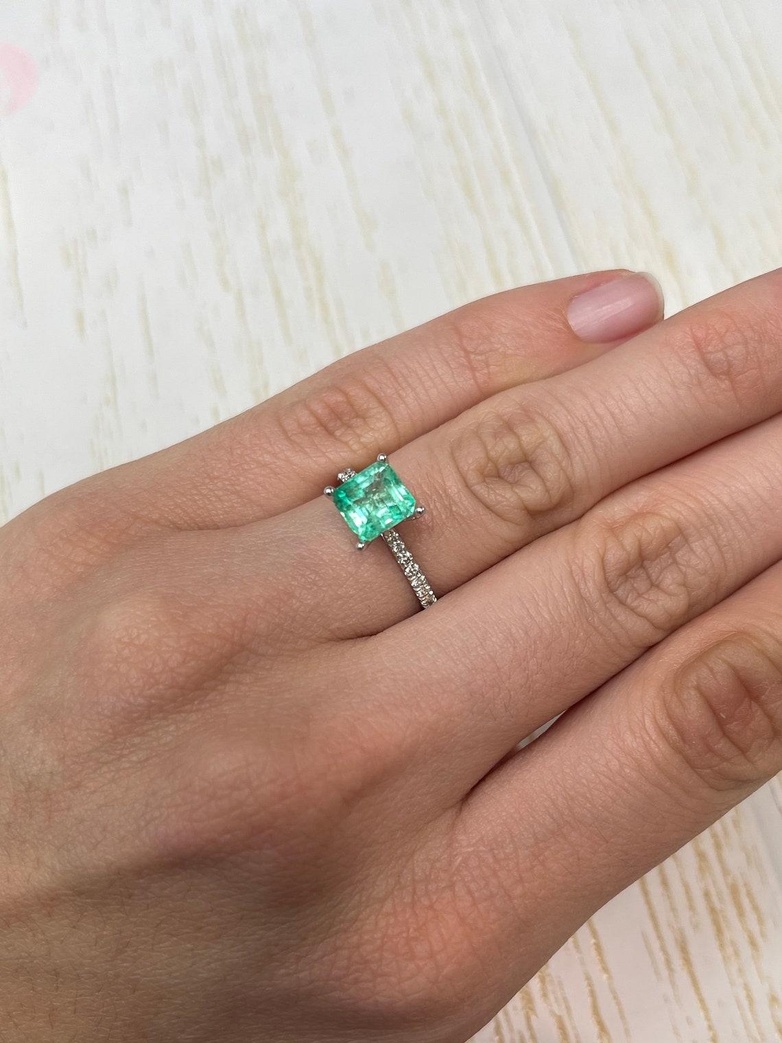 1,78 Carati 7,5x7 Verde Limite Taglio Asscher Smeraldo Colombiano - Gemma di Maggio in vendita 4