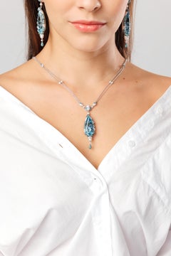 Sunita Nahata Aquamarin 17.80ct. Halskette aus 18KWG mit Paraiba und Alexandrit.