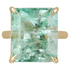17.8 Carat Emerald Statement 14K White Gold Grand Palais Radiance
