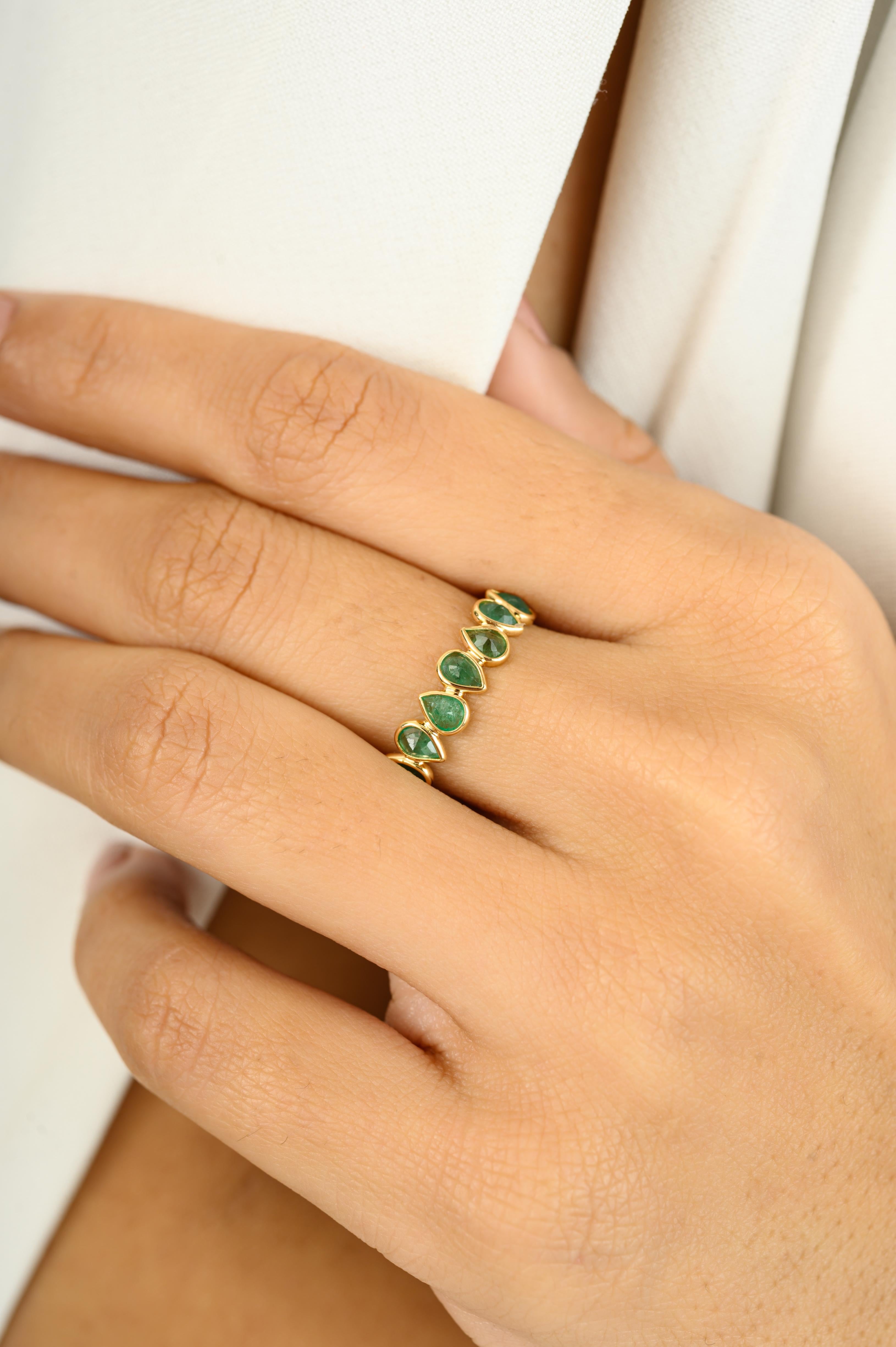 For Sale:  1.78 Carat Pear Cut Natural Emerald 18k Yellow Gold Full Eternity Band Ring 6