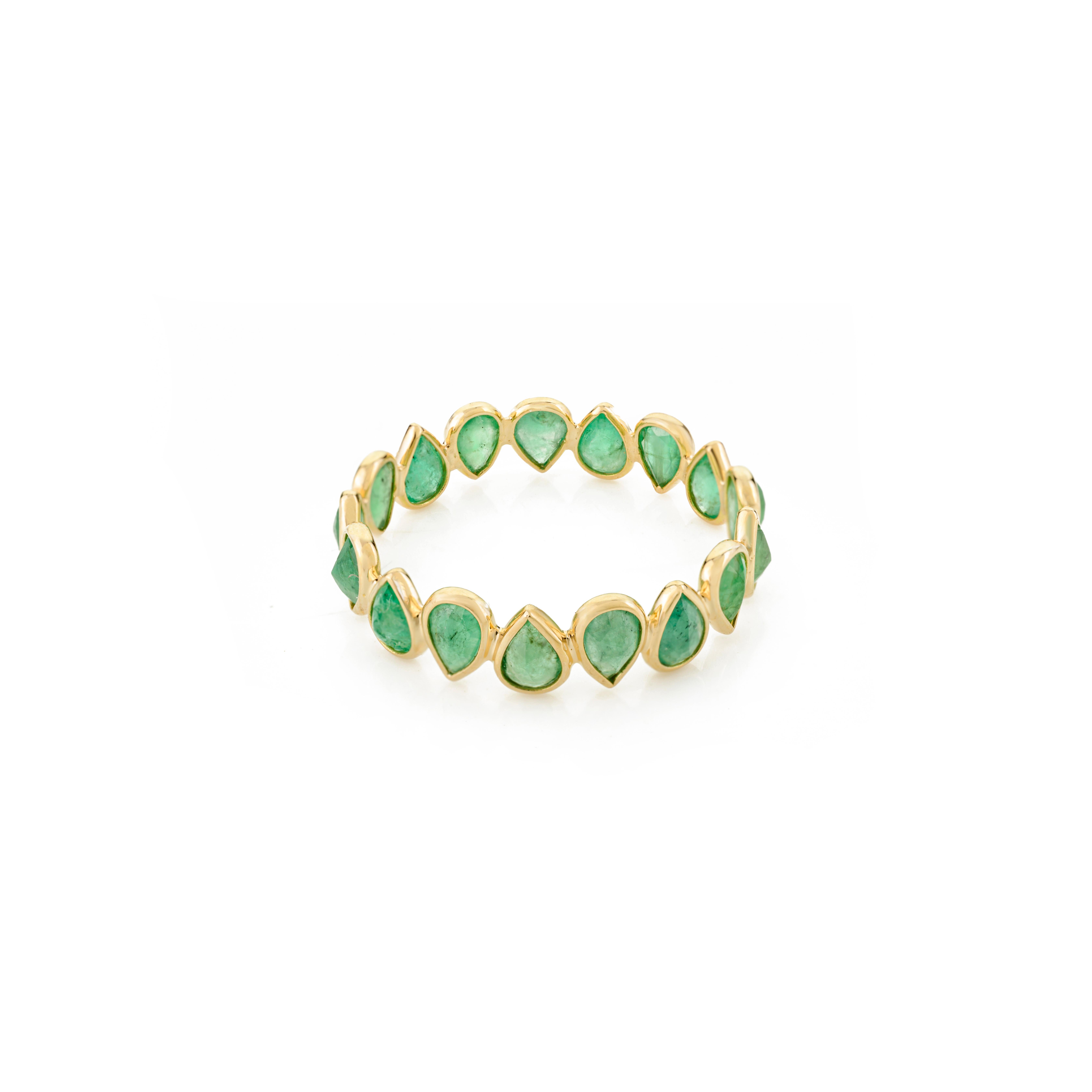 For Sale:  1.78 Carat Pear Cut Natural Emerald 18k Yellow Gold Full Eternity Band Ring 7