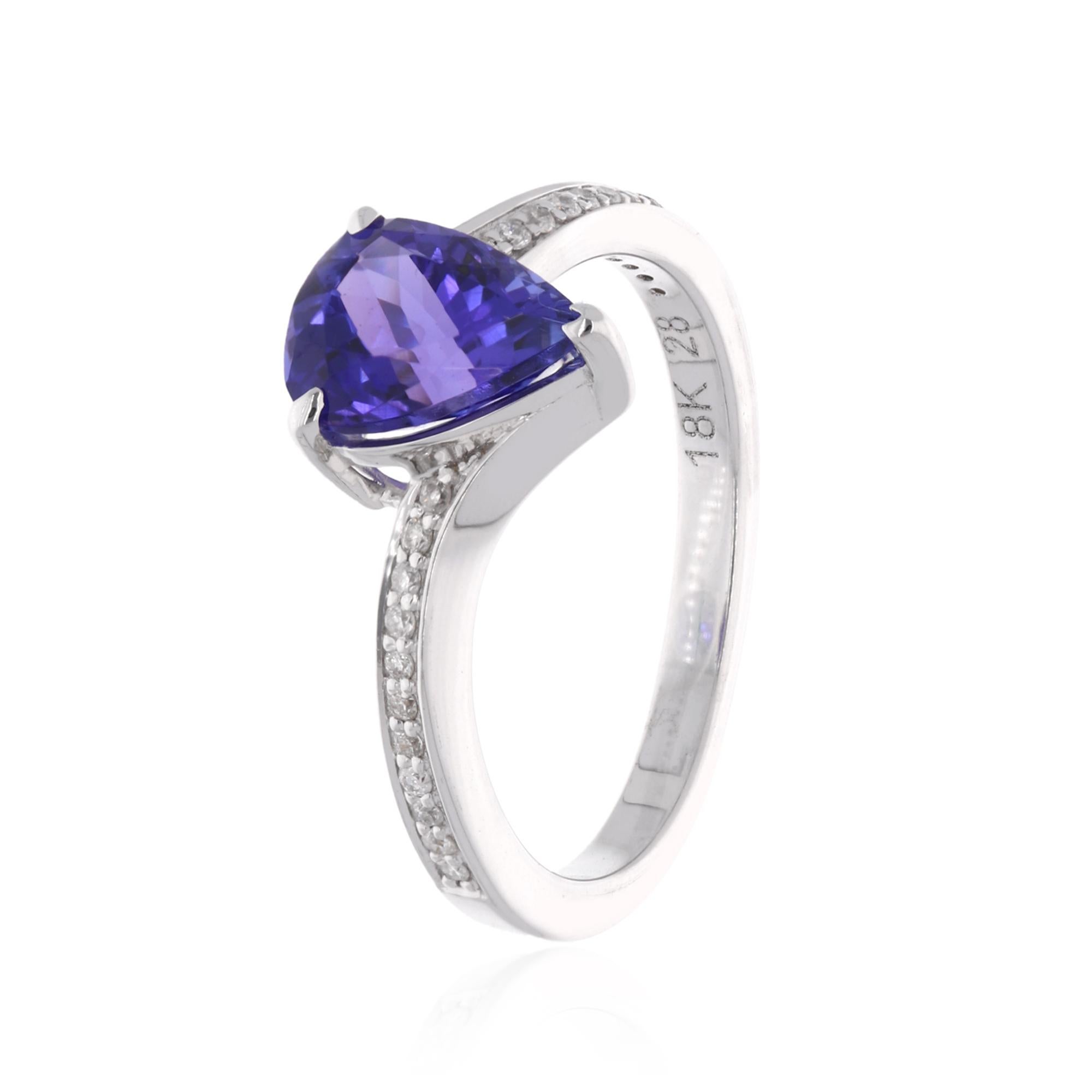 1.78 Carat Pear Shape Tanzanite Ring 0.10 Ct Pave Diamond 18 Karat White Gold In New Condition For Sale In Diera, Dubai