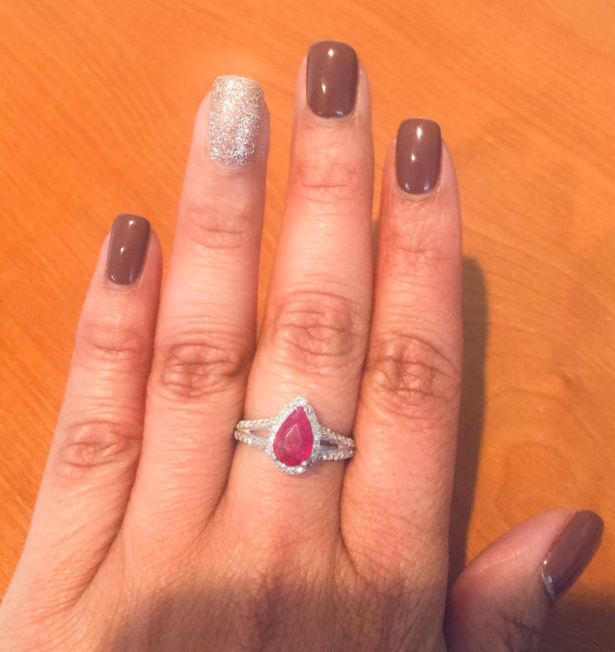 Women's 1.78 Carat Ruby Diamond 18 Karat White Gold Ring For Sale