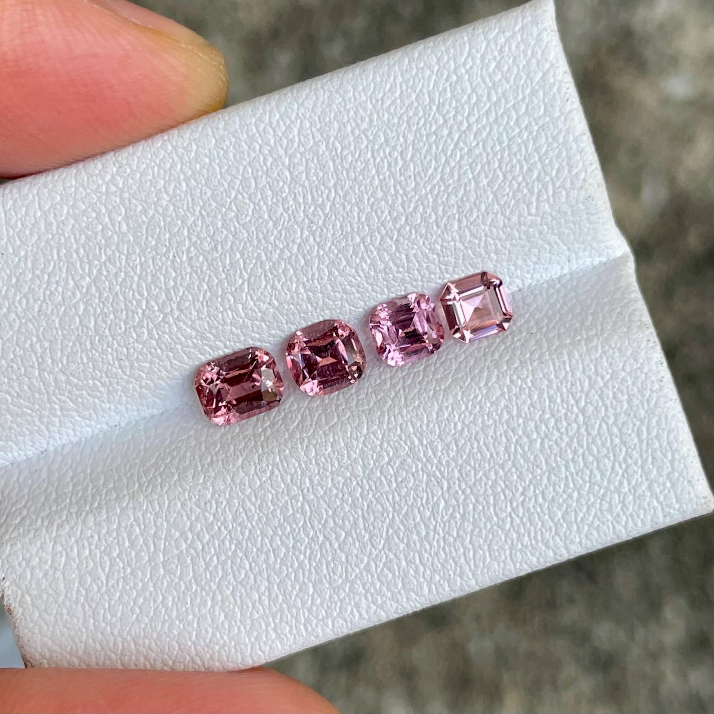 1.78 carats 4 Piece Deep Pink Spinel Gems Lot Mix Cut from Burma In New Condition For Sale In Bangkok, TH
