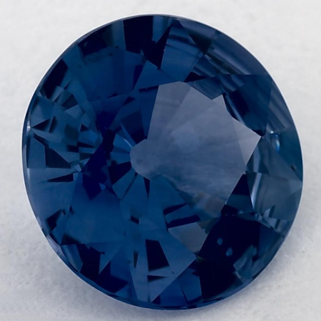 Una piedra de nacimiento de septiembre muy preciosa con un encantador color azul. Se cree que traen buena suerte y fortuna a la vida.

Explora la vibrante colección de esmeraldas, rubíes y zafiros de nuestra tienda, disponibles como gemas sueltas y
