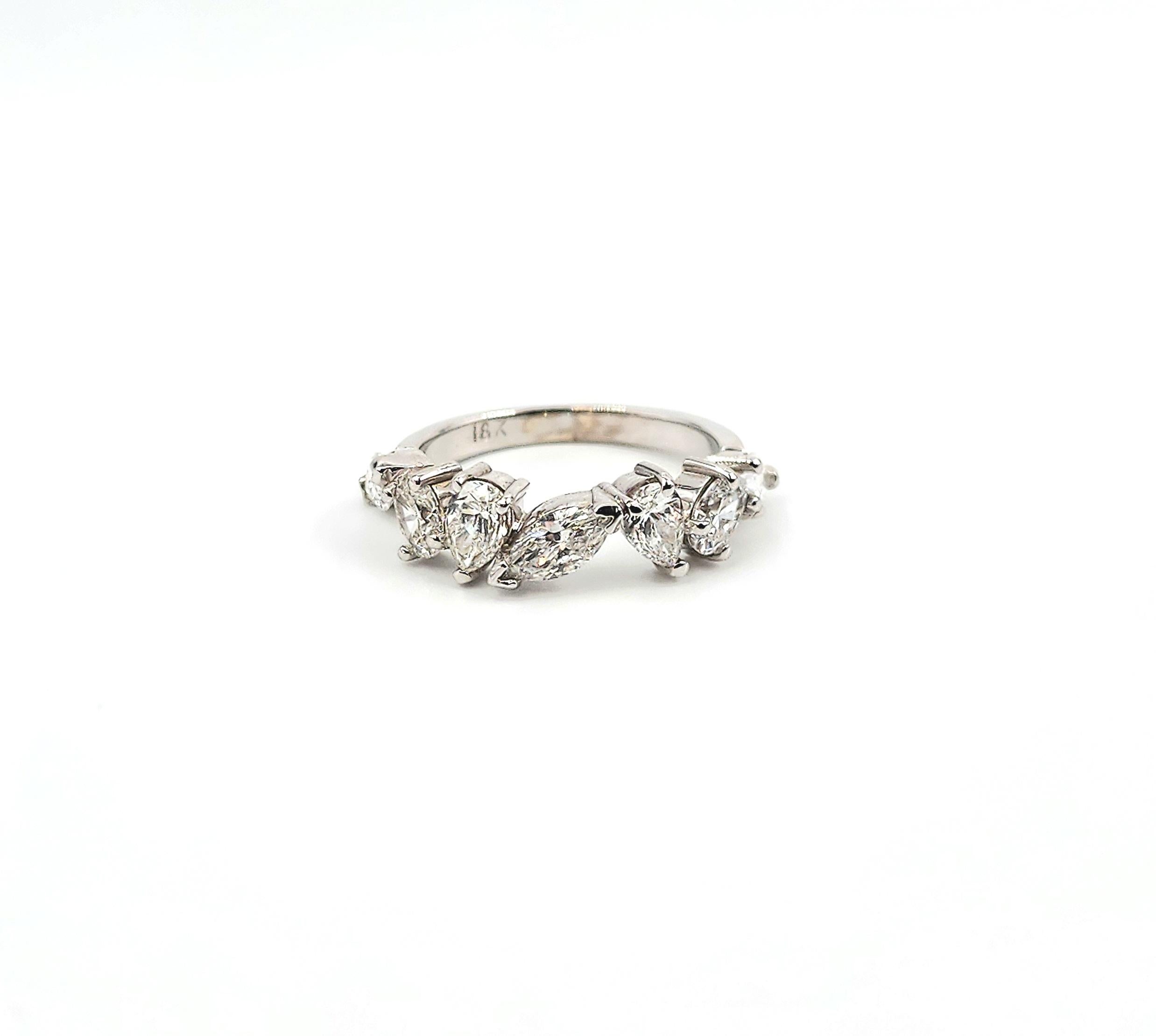 1.78 ct Mixed Shape Diamond Band For Sale 4