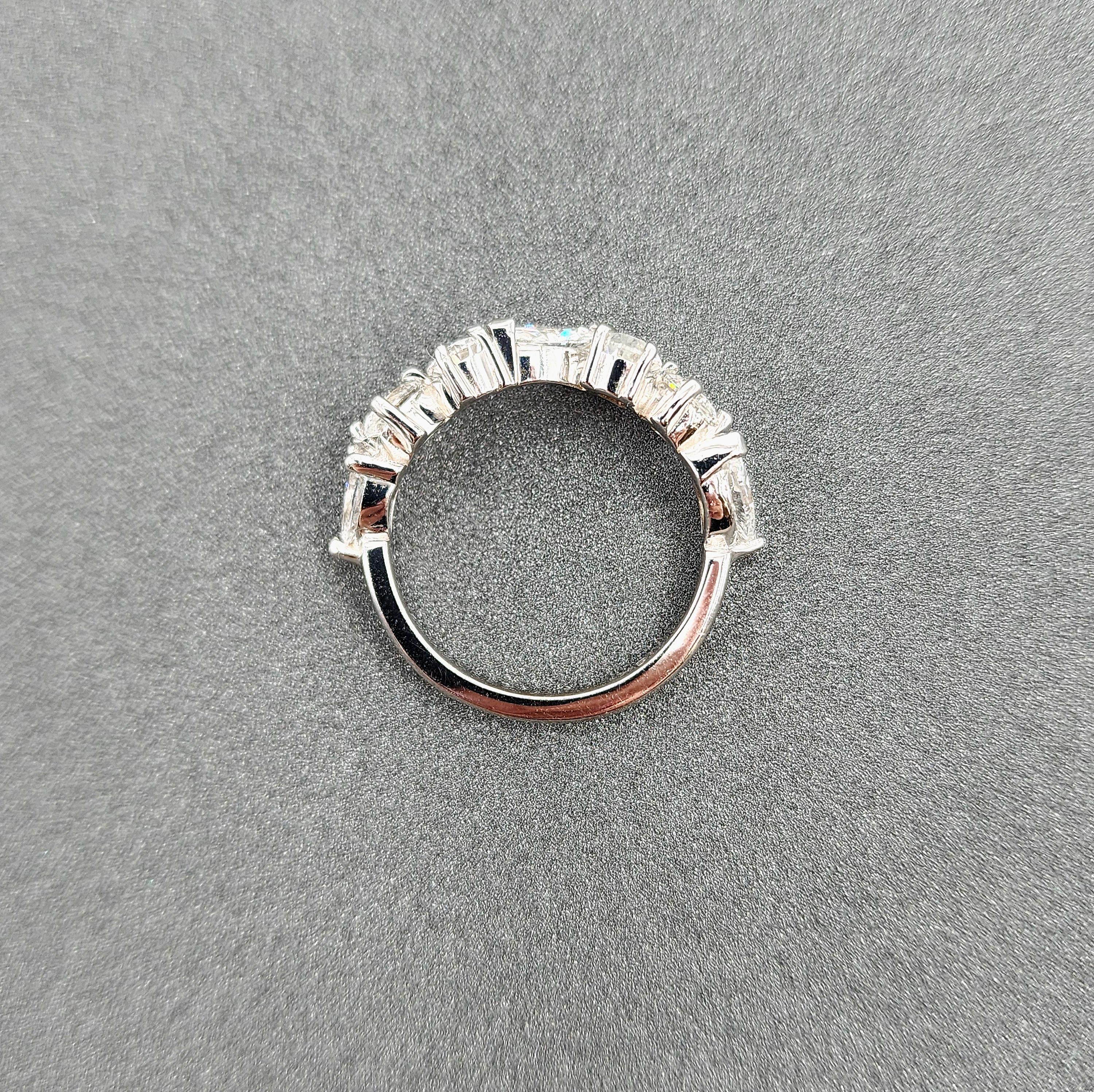 1.78 ct Mixed Shape Diamond Band For Sale 1