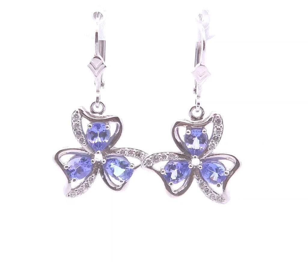 2.06ct Tanzanite Earrings in 14k Gold In New Condition For Sale In Tustin, CA