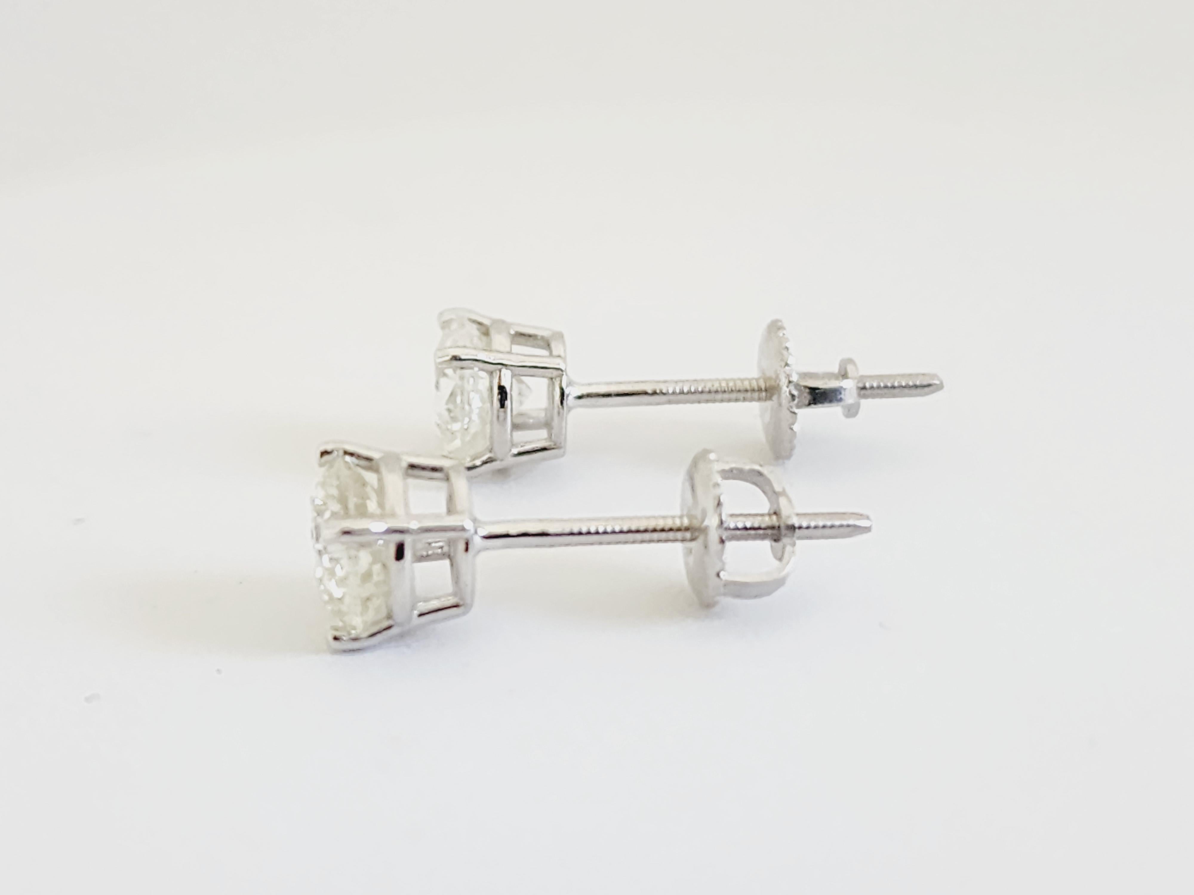 1.78 Cttw Natural Diamond Round Studs  In New Condition In Great Neck, NY