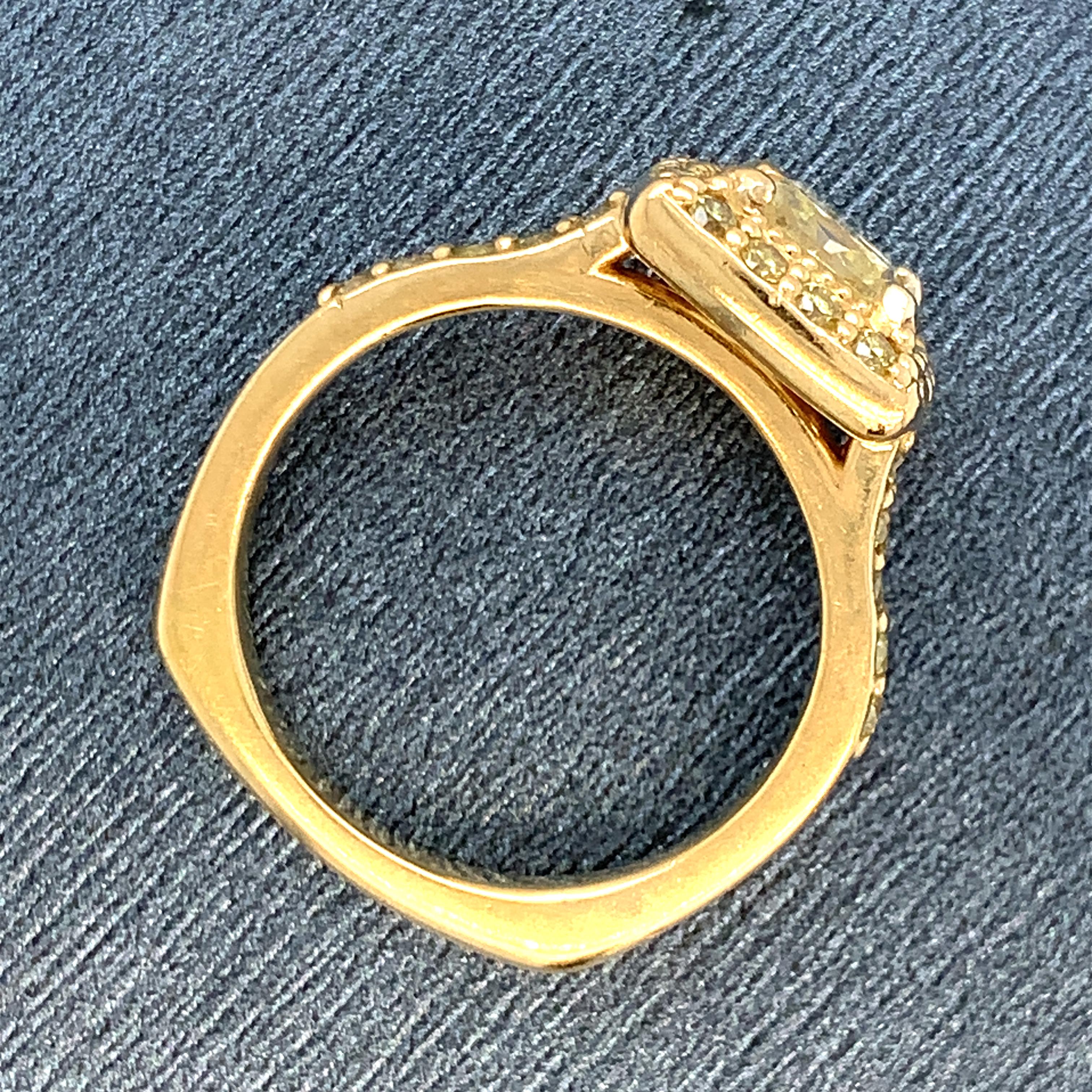 1.78 Tcw Fancy Yellow Diamond Ring VS2 Natural GIA Certified 18k Yellow Gold For Sale 1