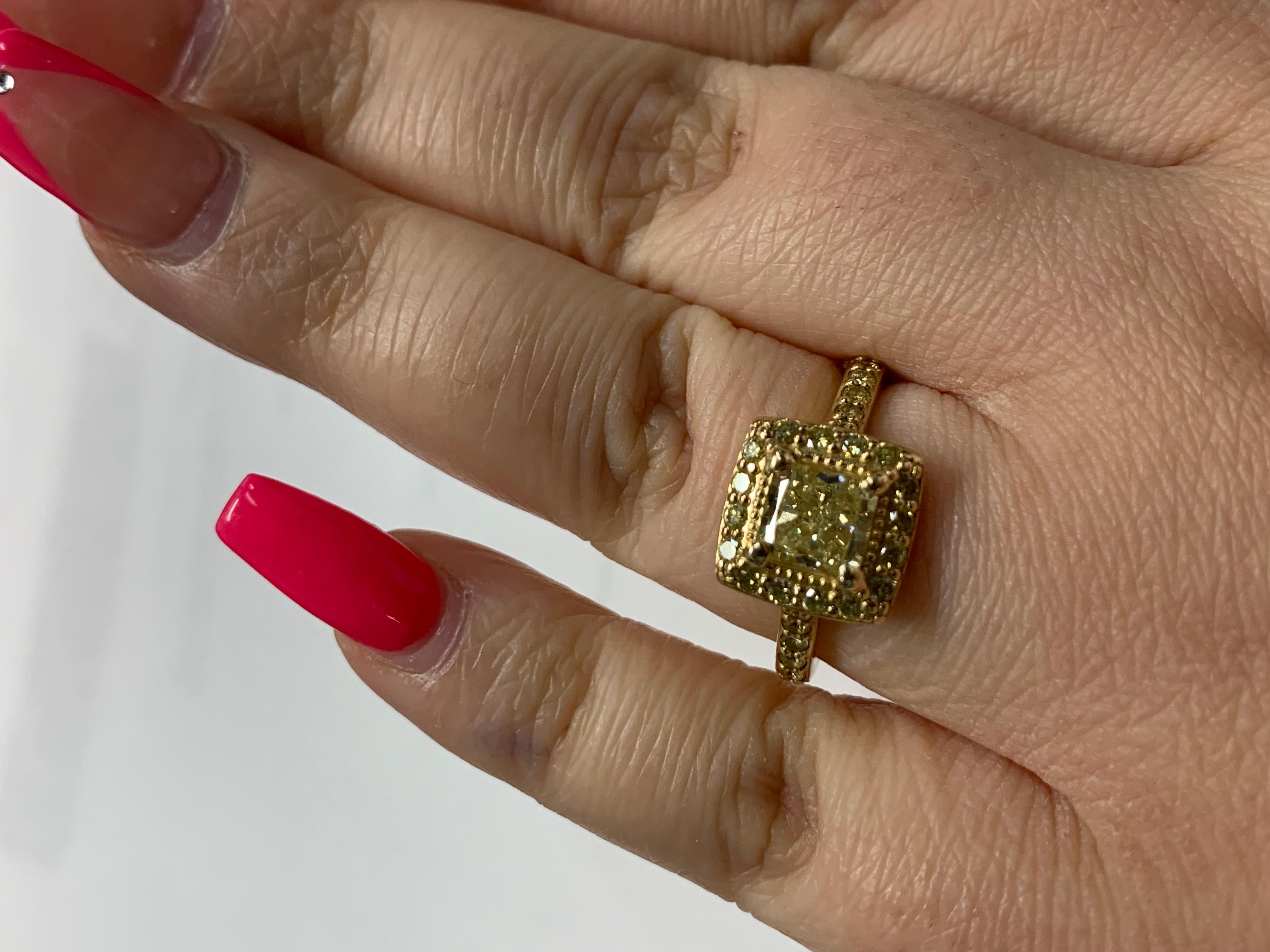 1.78 Tcw Fancy Yellow Diamond Ring VS2 Natural GIA Certified 18k Yellow Gold For Sale 3