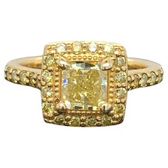 Anello con diamanti gialli da 1,78 tcw VS2 Nature certificato GIA in oro giallo 18k