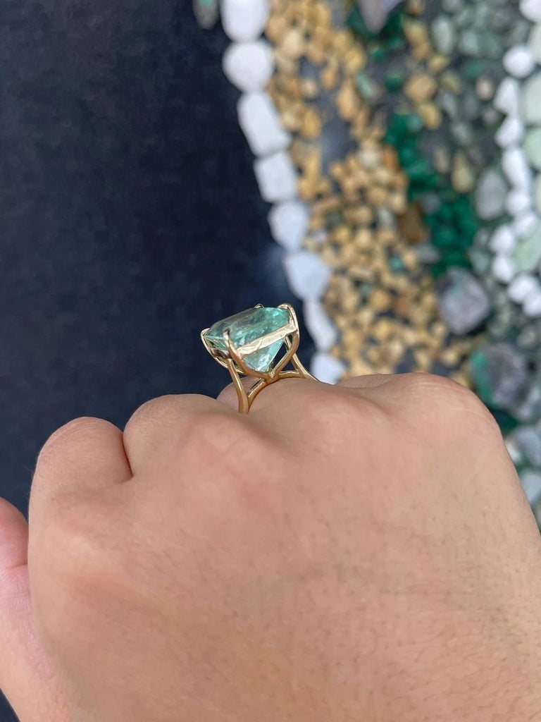 Bague Cocktail Vintage Or Jaune 14 Carats Émeraude Colombienne Et Diamants - Taille 7