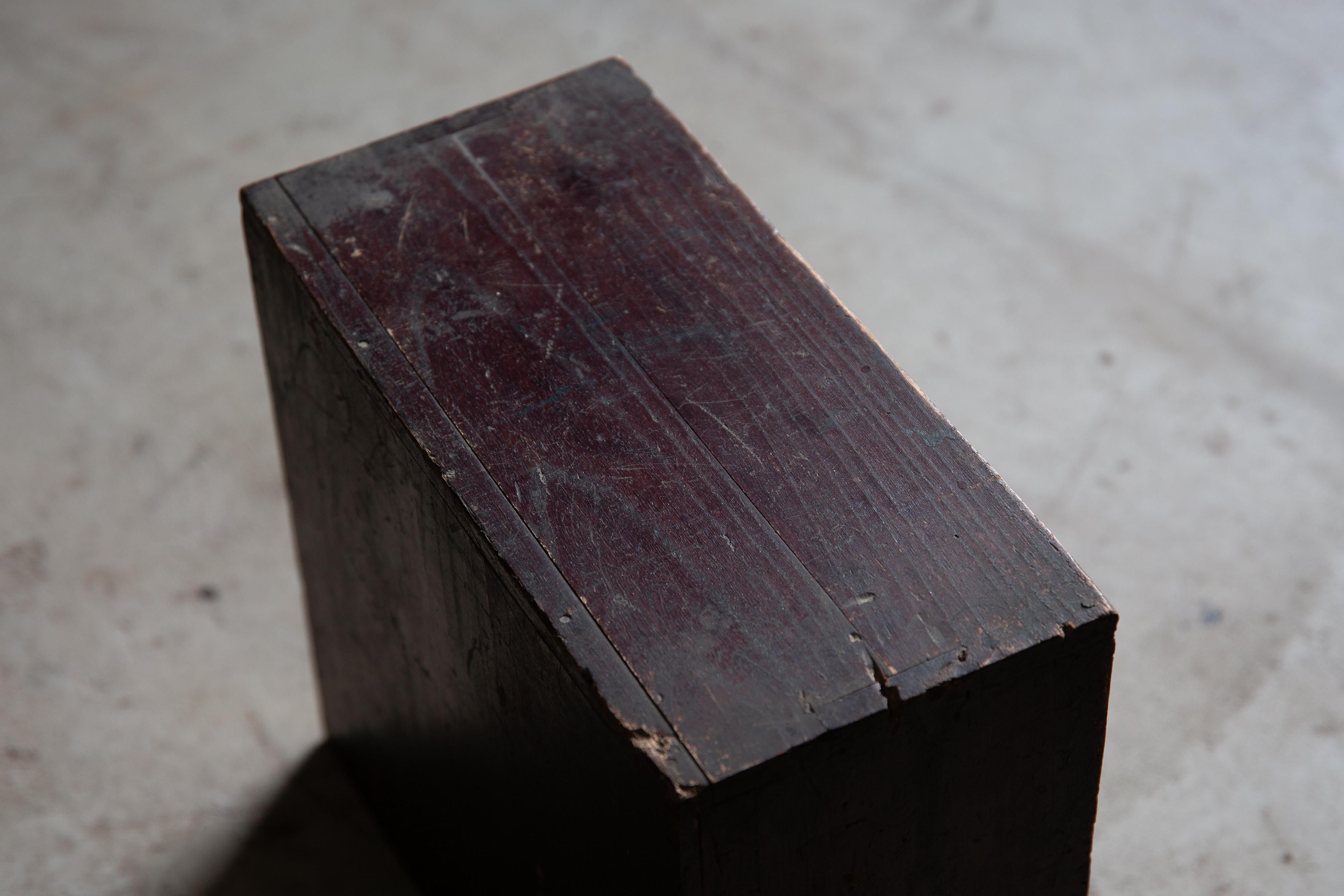 1780s-1850s Edo Japanese antique medicine chest of drawers 2pc cabinet wabi sabi For Sale 4