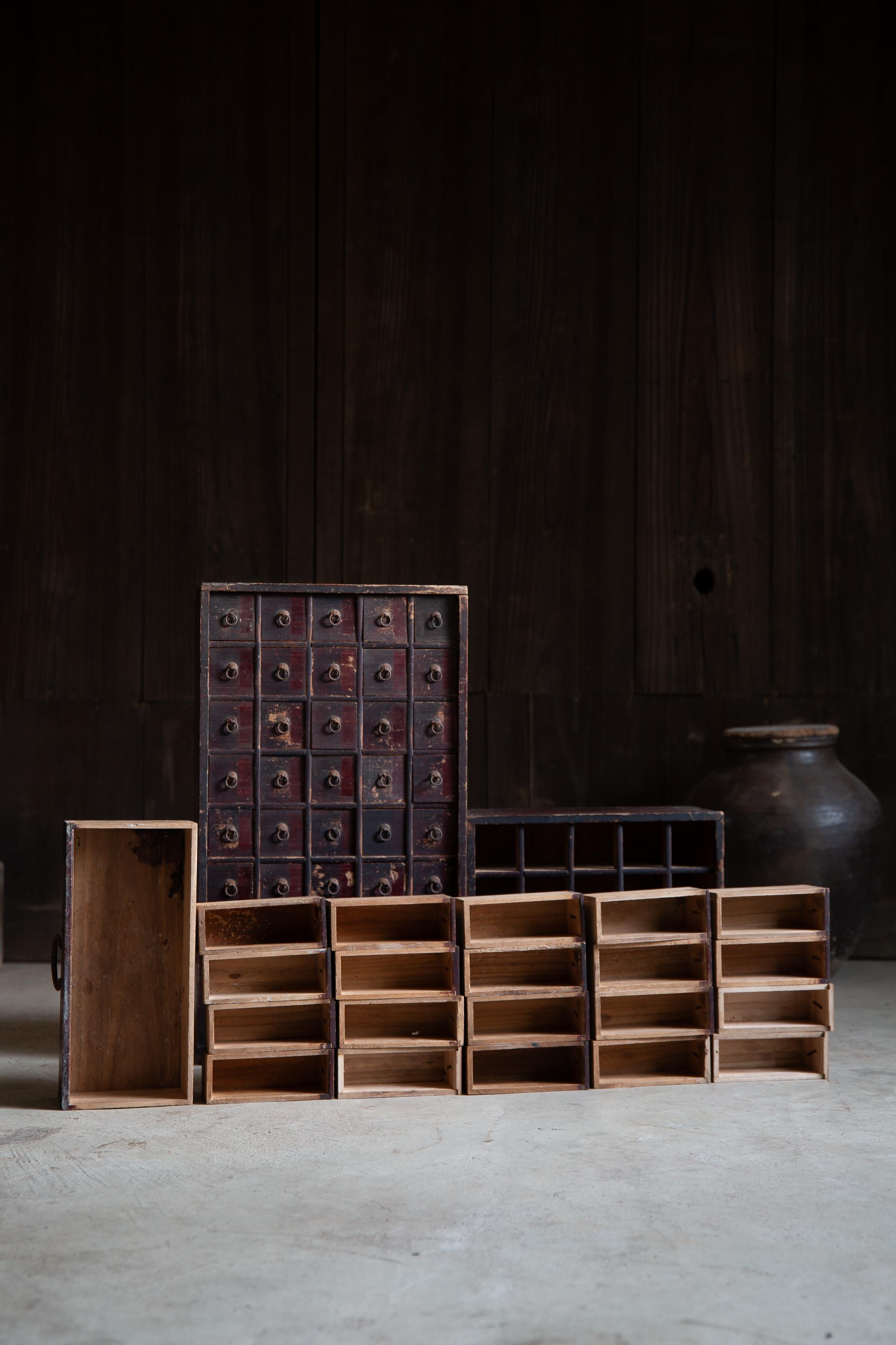 1780s-1850s Edo Japanese antique medicine chest of drawers 2pc cabinet wabi sabi For Sale 7