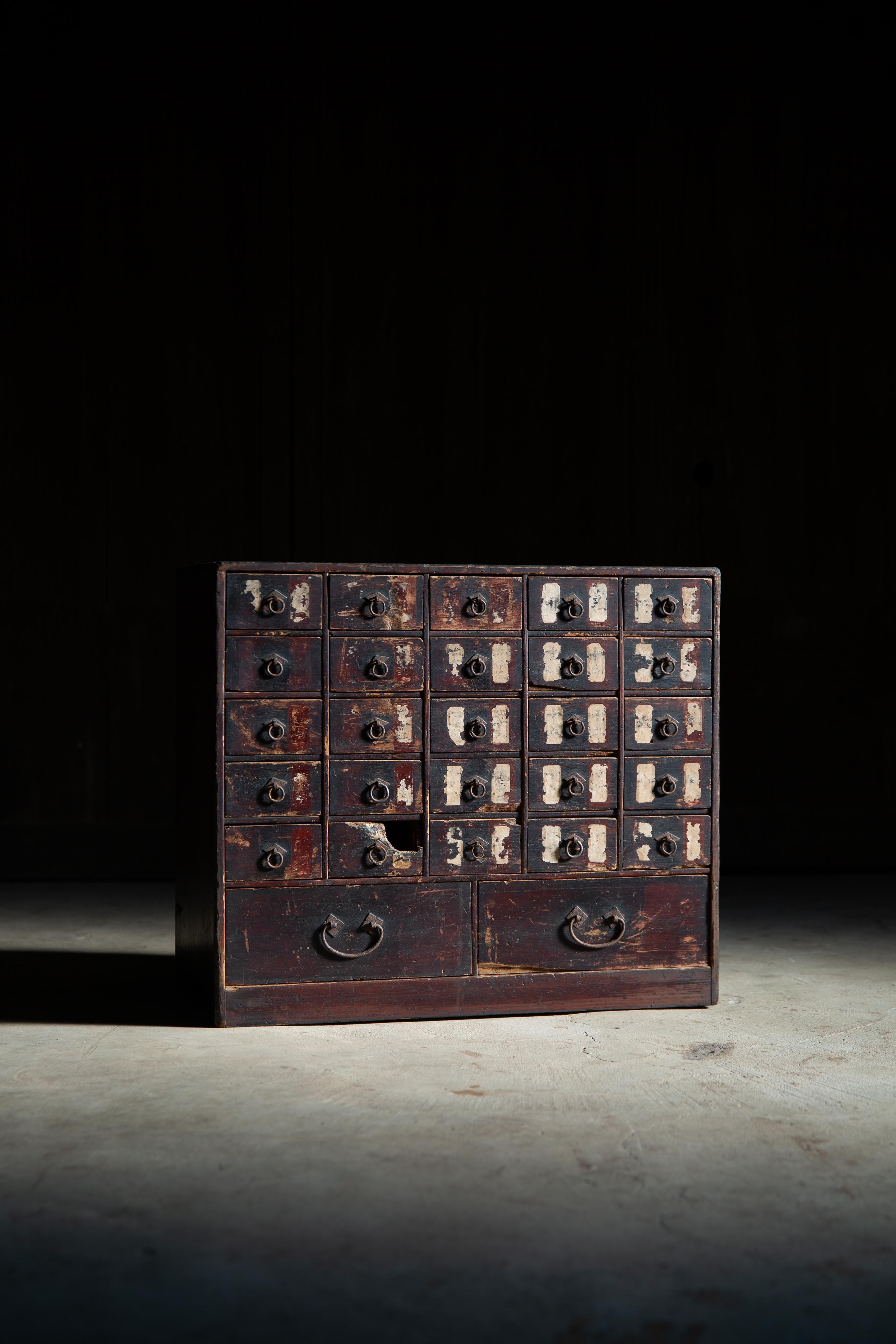 18th Century 1780s-1850s Edo Japanese antique medicine chest of drawers, cabinet wabi sabi For Sale