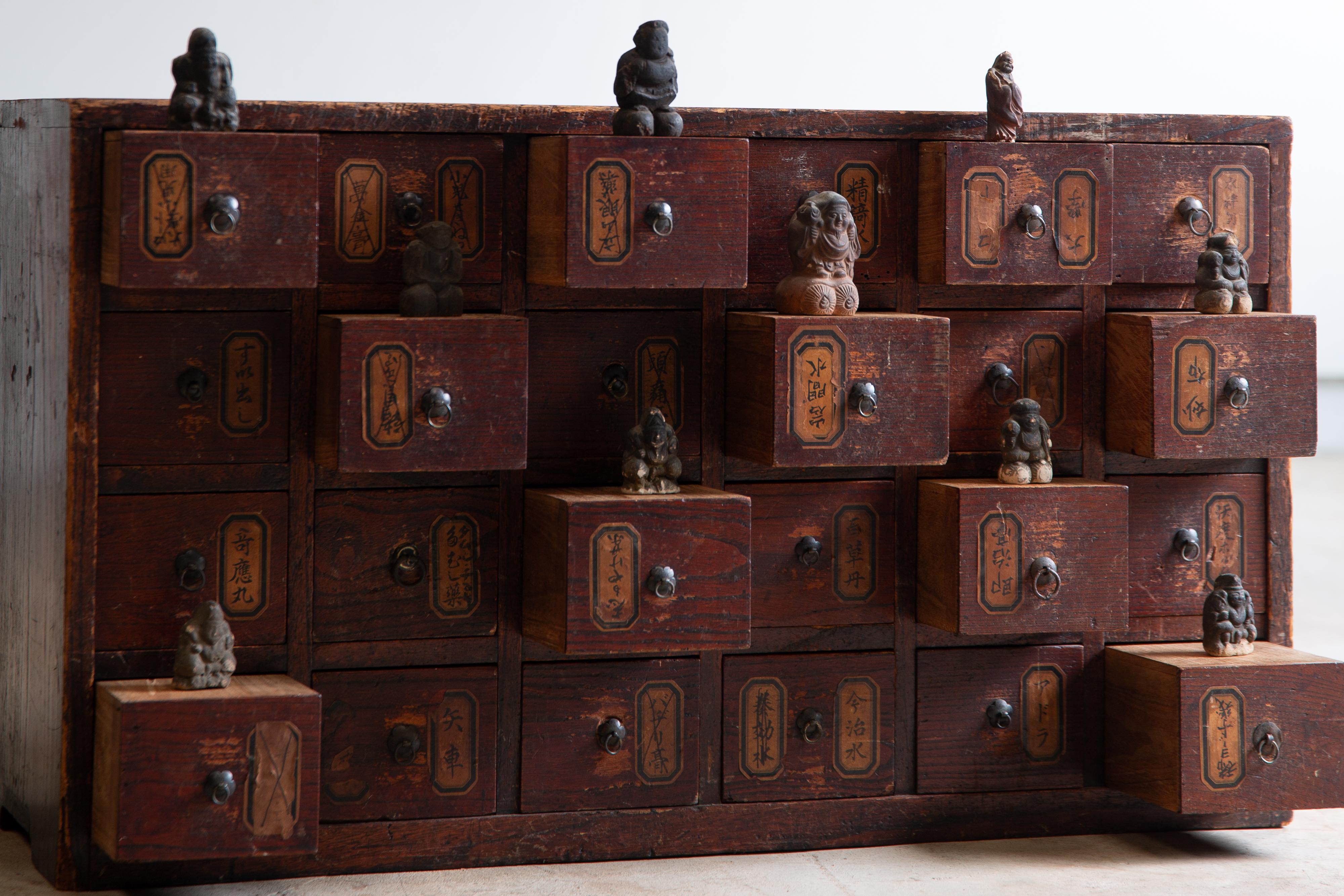 1780s-1850s Edo Japanese antique medicine chest of drawers, cabinet wabi sabi 6