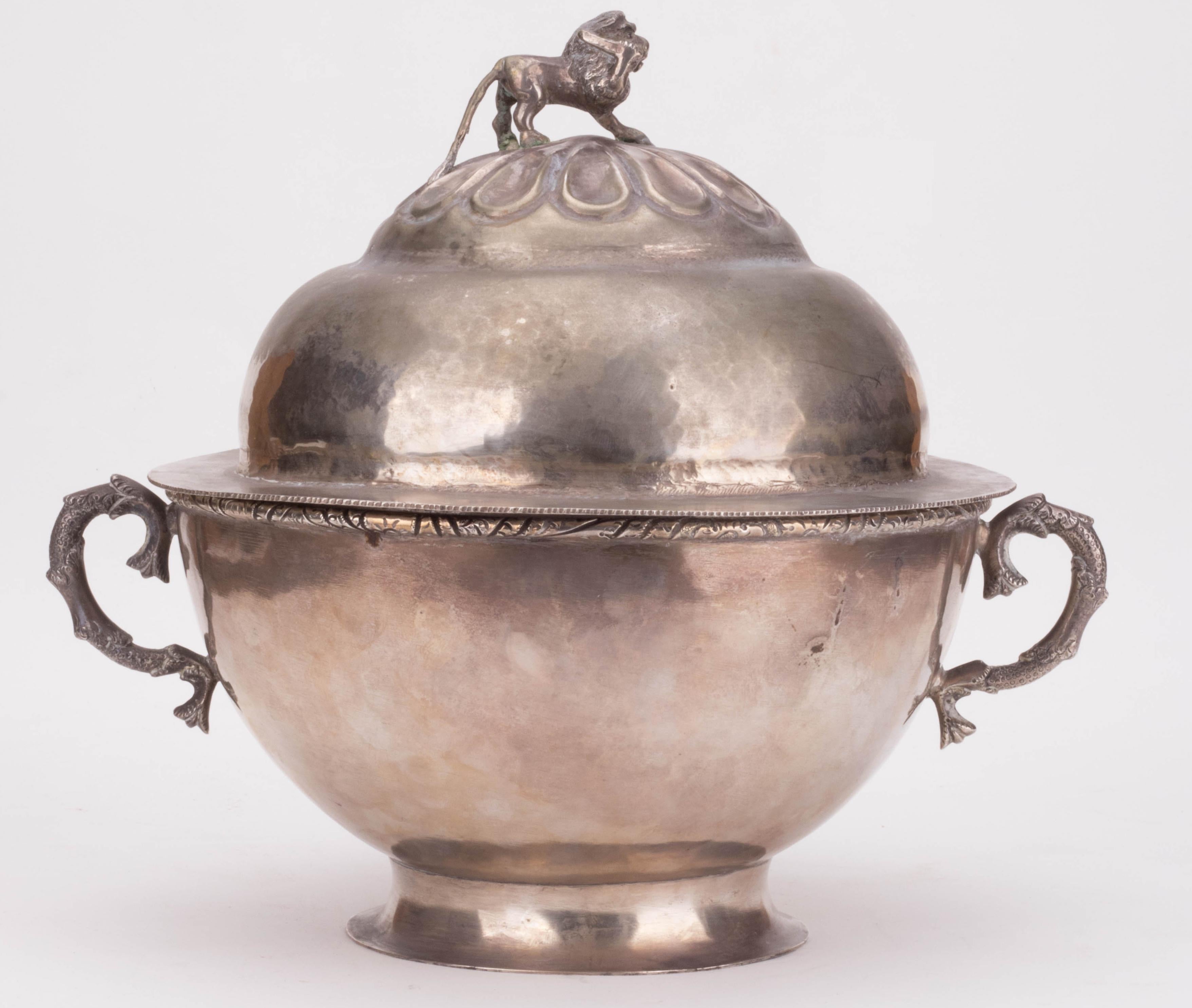 Silver 1780s Colonial Peruvian Globe Shaped Tureen with Lion Shaped Knob on Lid