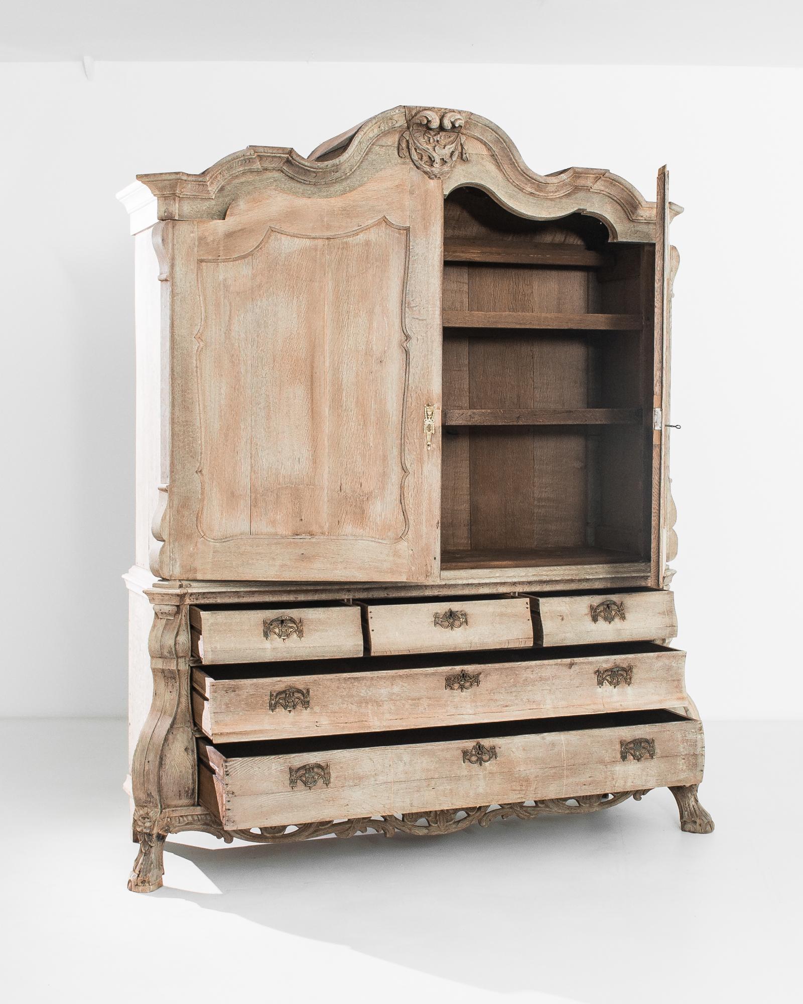 1780s Dutch Bleached Oak Cabinet In Good Condition In High Point, NC