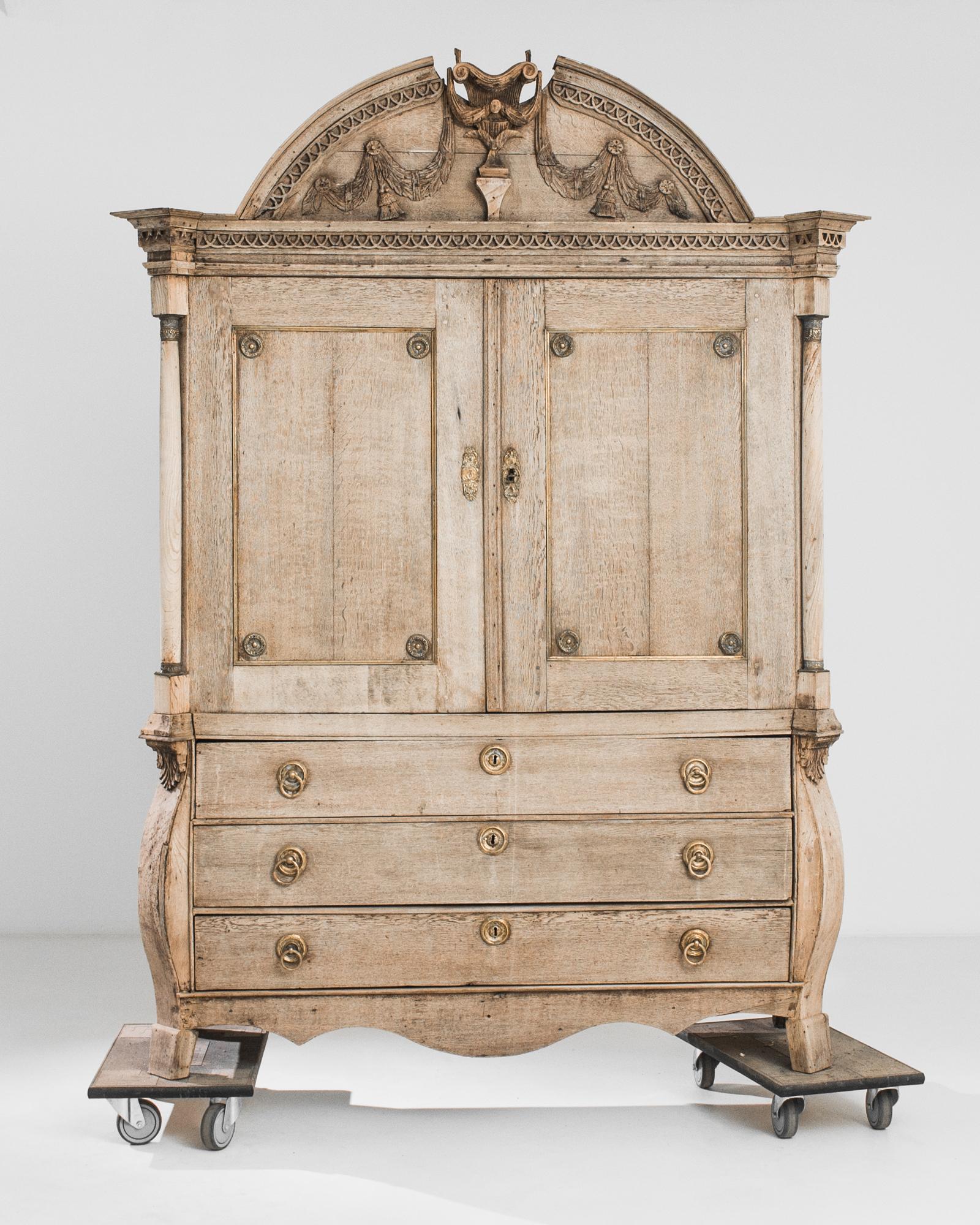 1780s Dutch Bleached Oak Cabinet In Good Condition In High Point, NC