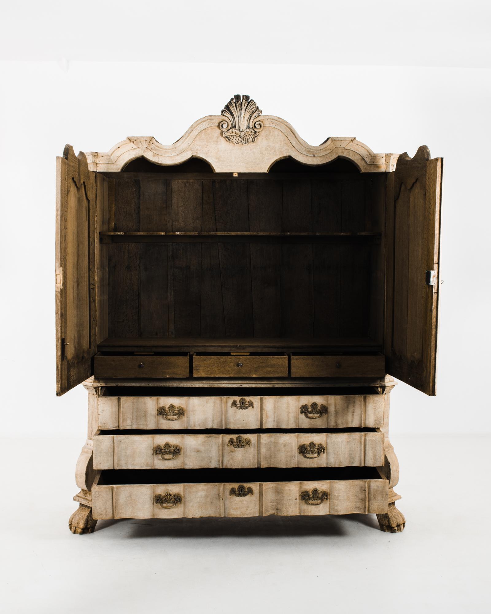 Colonial hollandais Commode hollandaise en chêne blanchi des années 1780 en vente