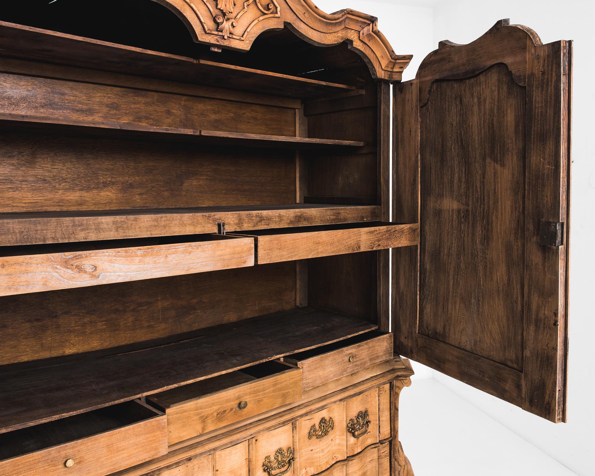 1780s Dutch Wooden Cabinet 1